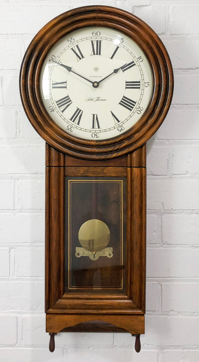 Vintage SETH THOMAS Pendulum Hammer Chime Battery Wall Clock