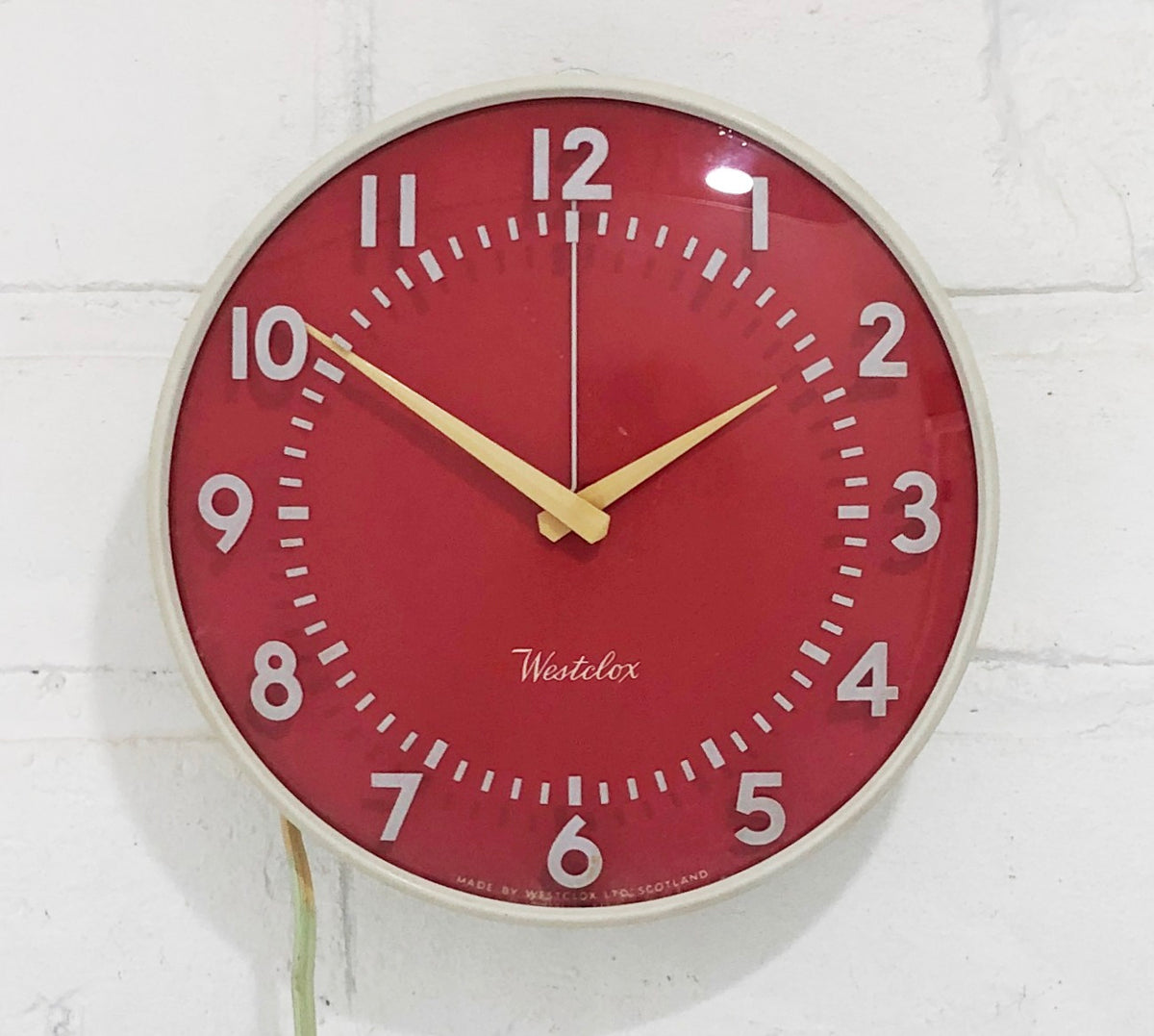Vintage WESTCLOX Electric Retro Wall Clock | Adelaide Clocks