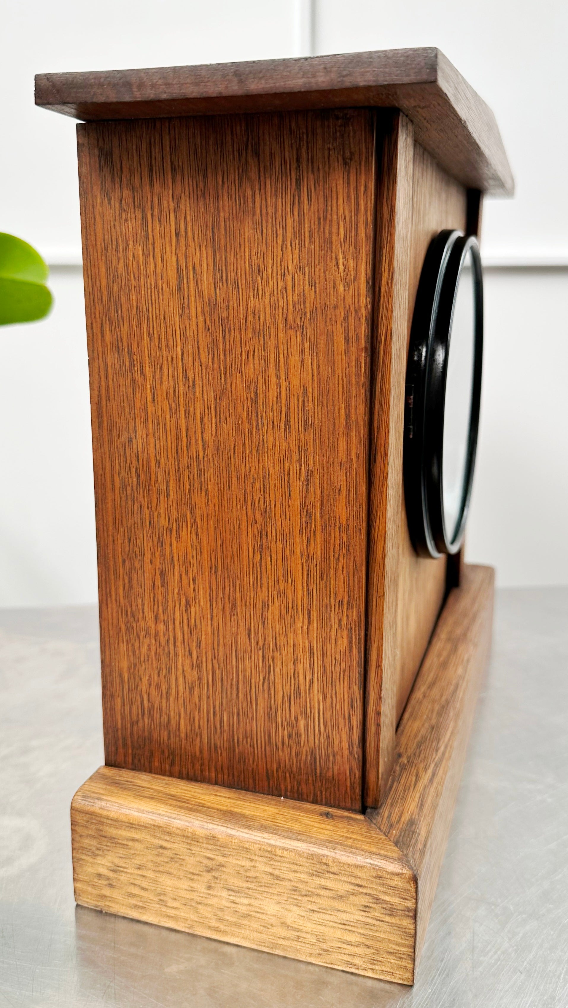 Vintage Oak Wood Grain Battery Mantel Clock | Adelaide Clocks