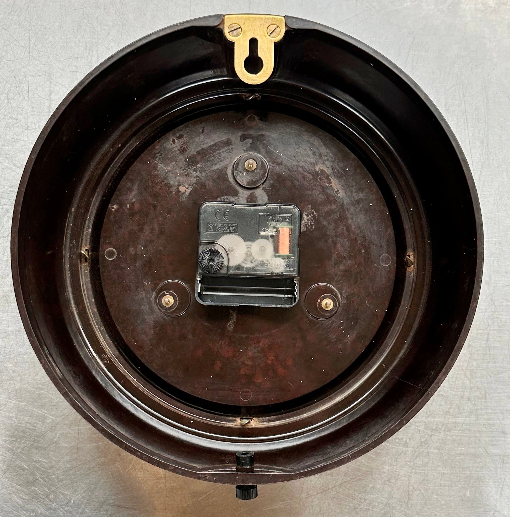 Vintage Metamec Bakelite Battery Wall Clock | Adelaide Clocks