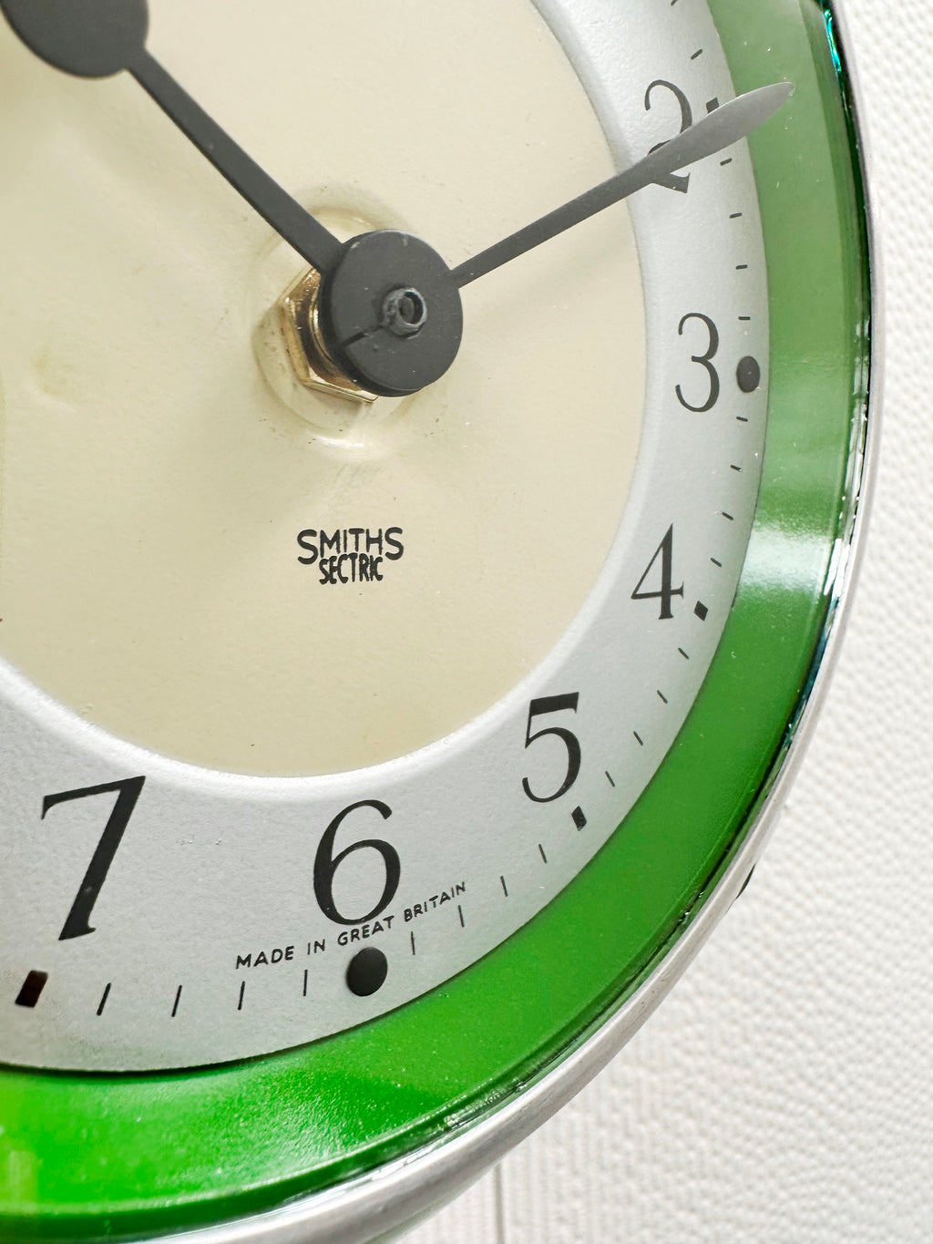 Vintage Green Bakelite Smiths Sectric Kitchen Battery Wall Clock | Adelaide Clocks