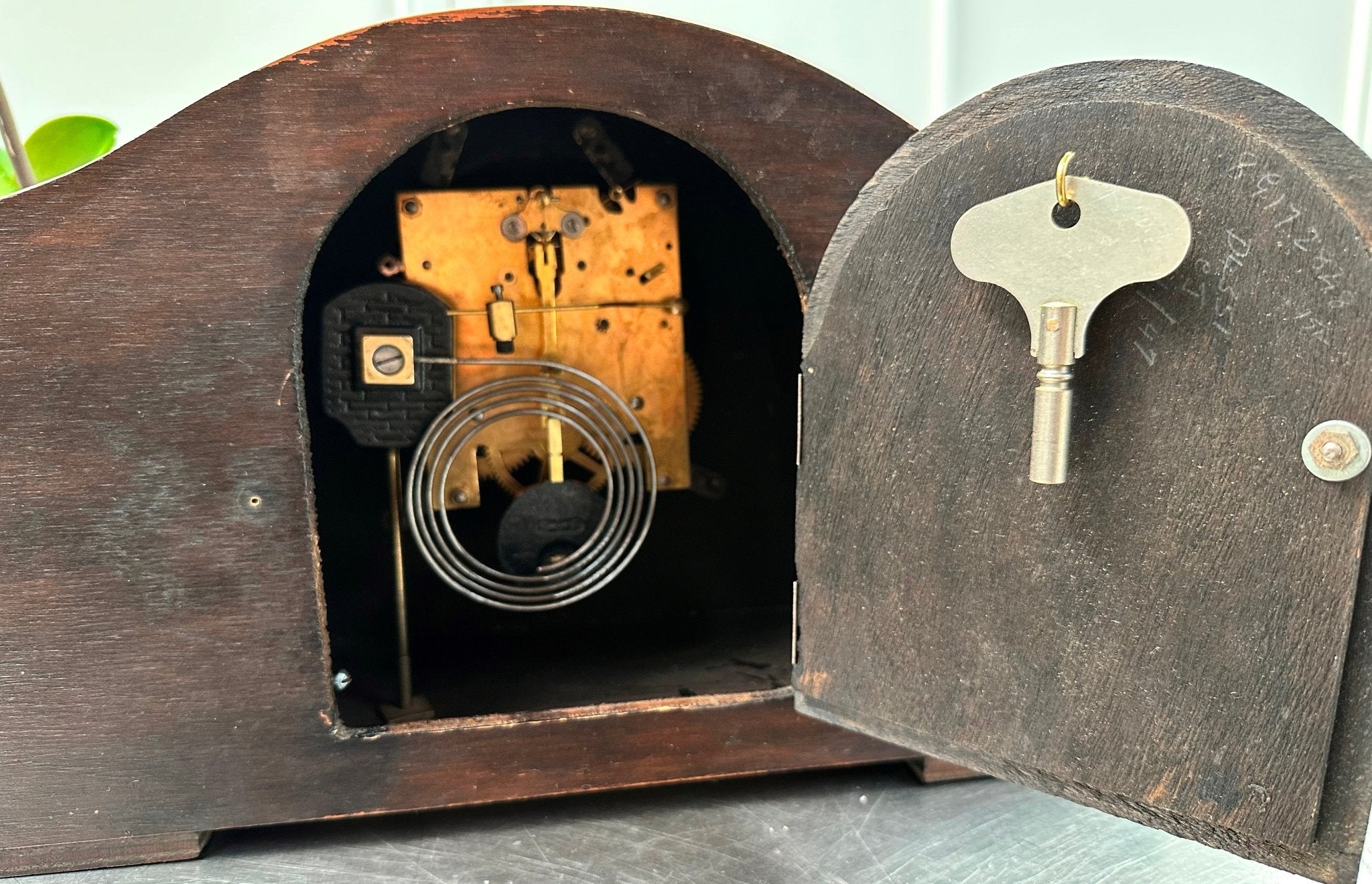 Vintage Enfield Hammer on Coil Strike Art Deco Mantel Clock | Adelaide Clocks