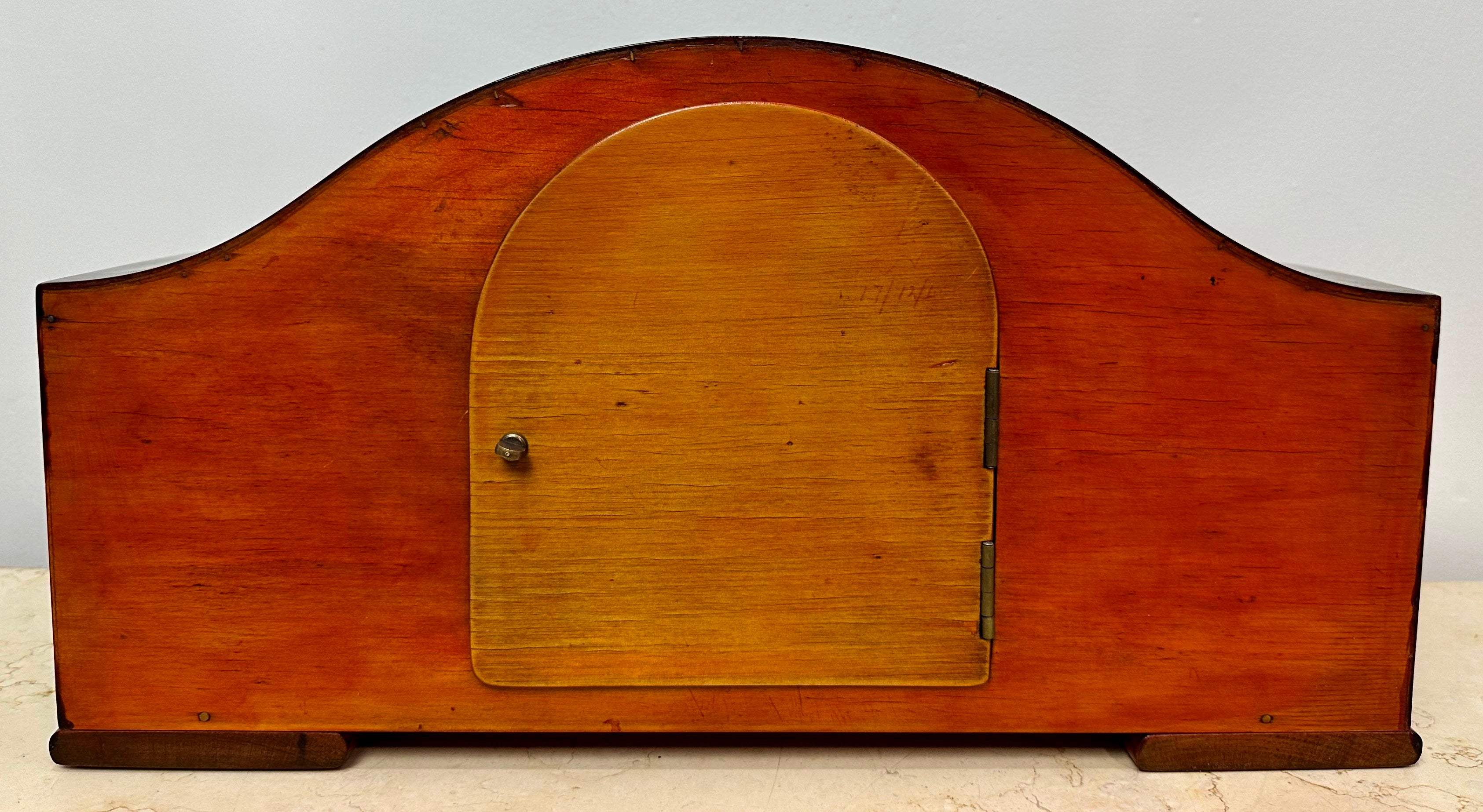 Vintage Mahogany Wooden Battery Mantel Clock | Adelaide Clocks