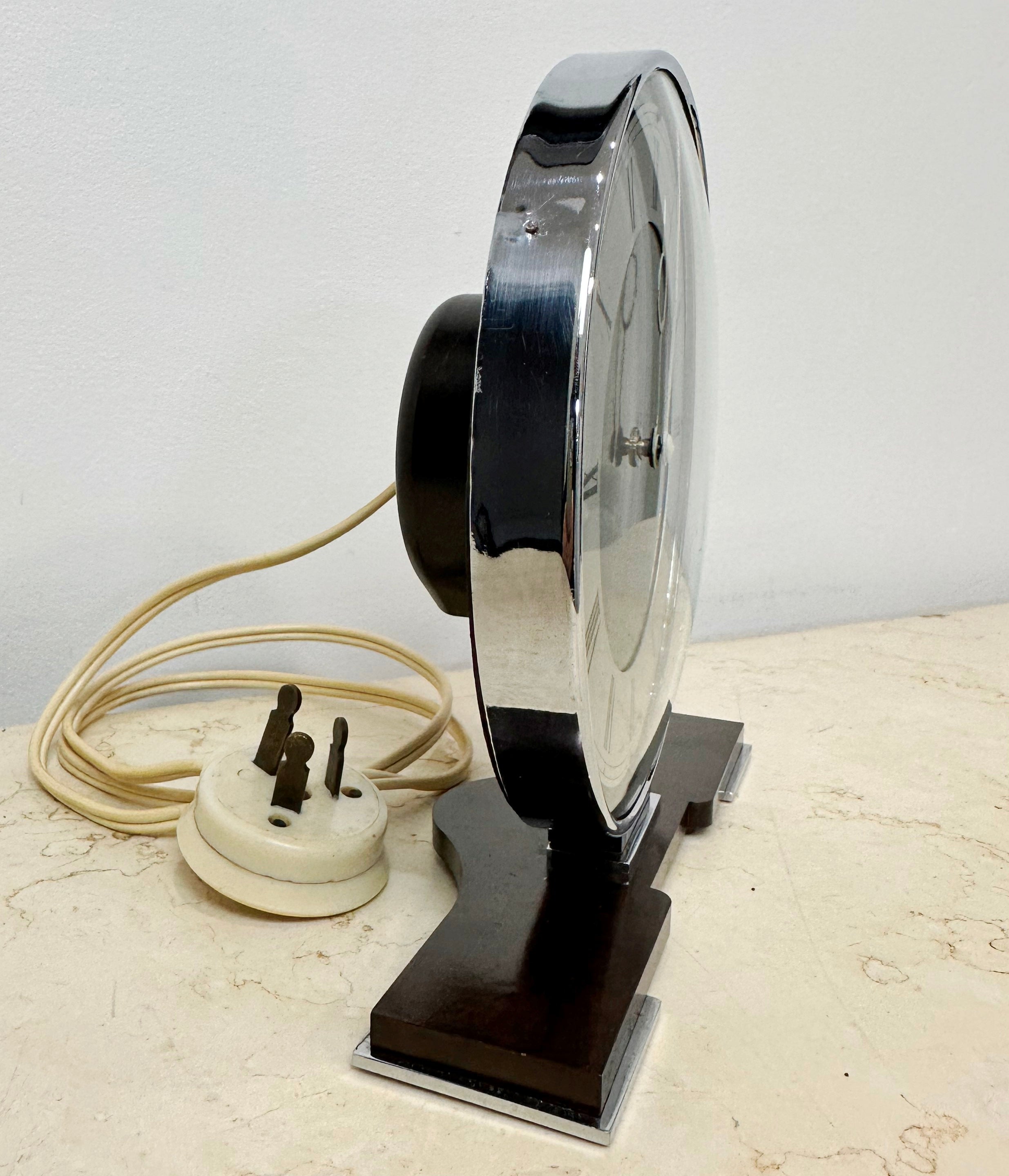 Vintage Smiths Sectric Electric Bakelite Mantel Clock | eXibit collection