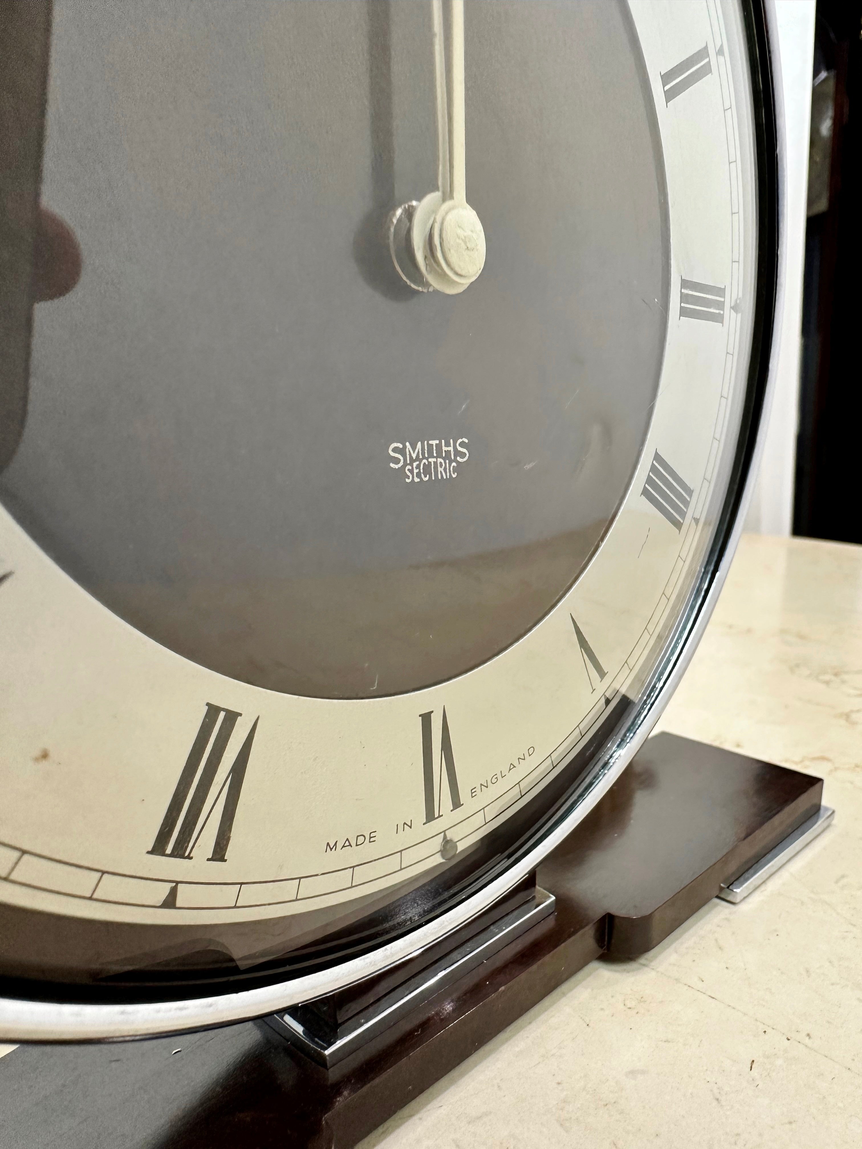 Vintage Smiths Sectric Electric Bakelite Mantel Clock | eXibit collection