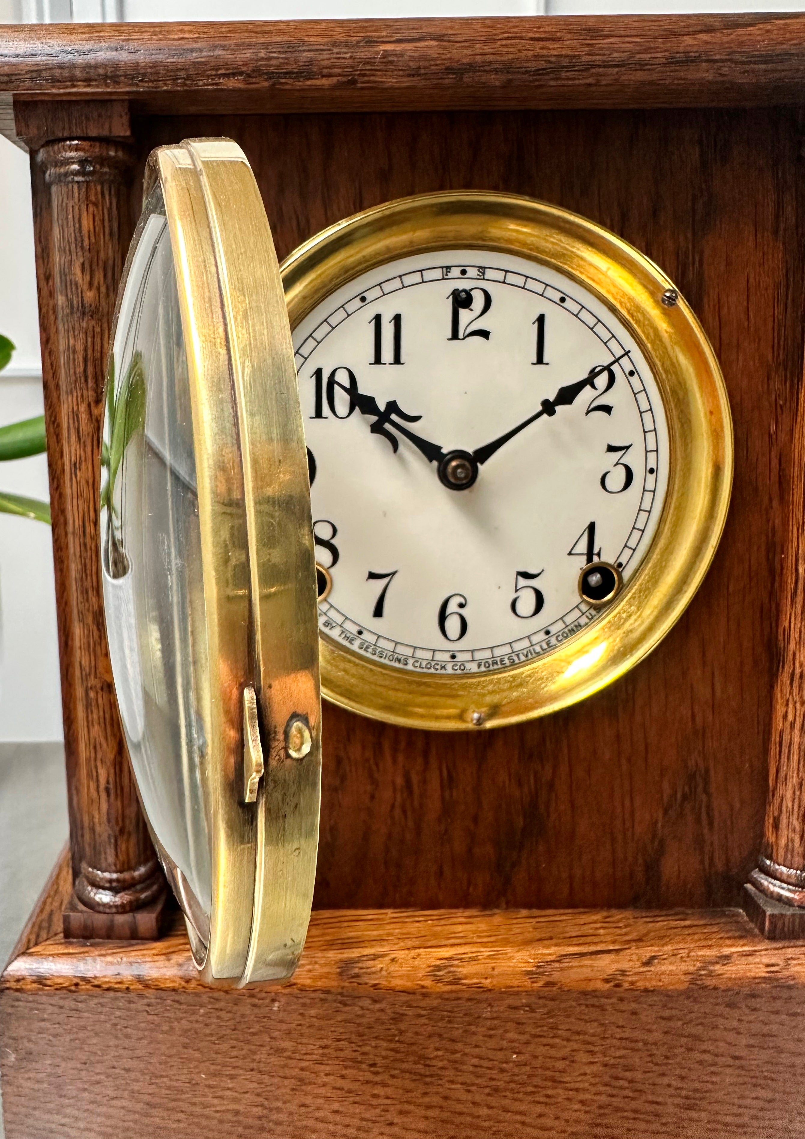 Vintage Oak Sessions Hammer Strike Mantel Clock | Adelaide Clocks