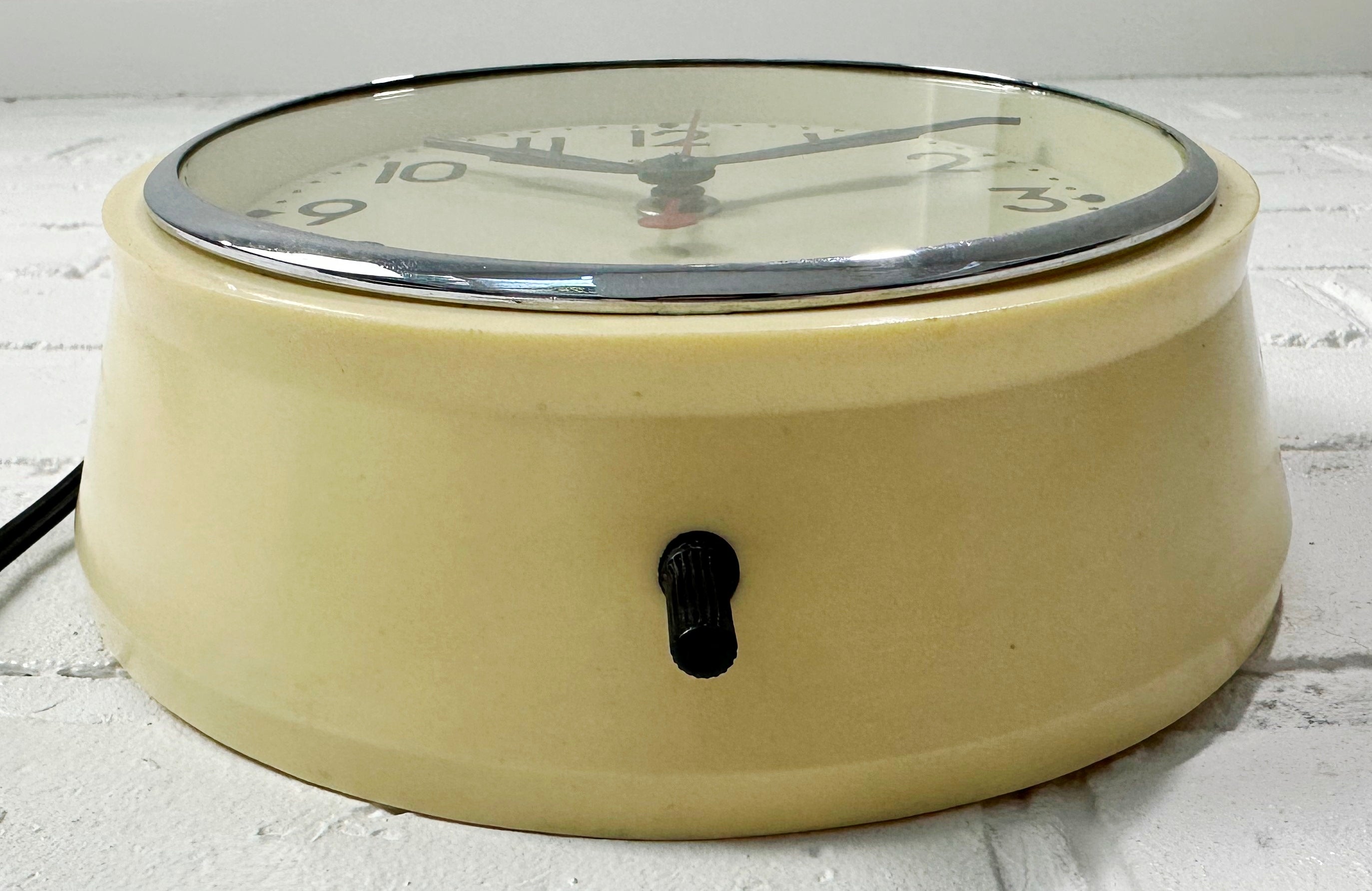 Vintage Smiths Sectric Electric Bakelite Wall Clock | Adelaide Clocks