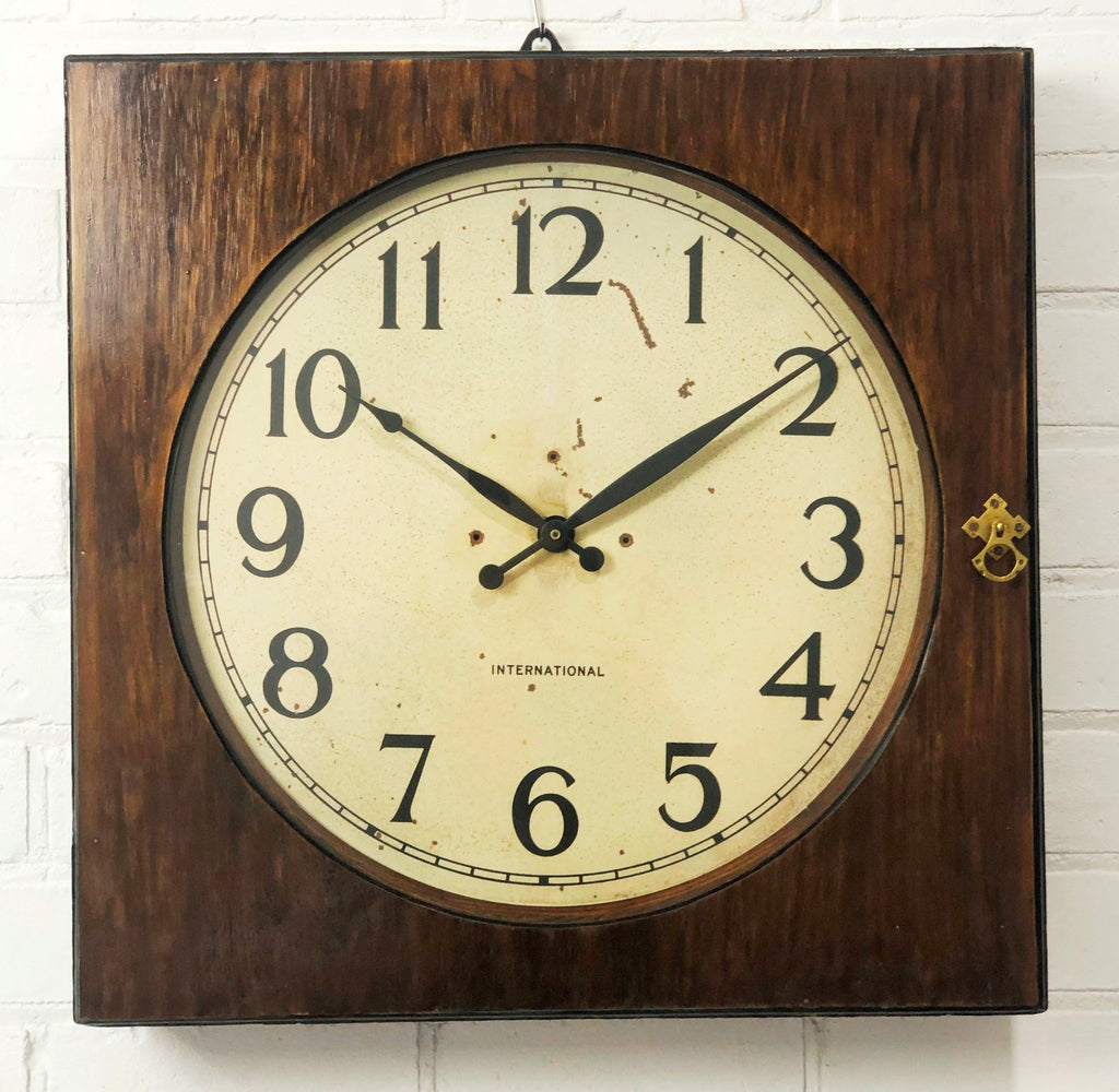 Antique INTERNATIONAL Battery Wall Clock | Adelaide Clocks