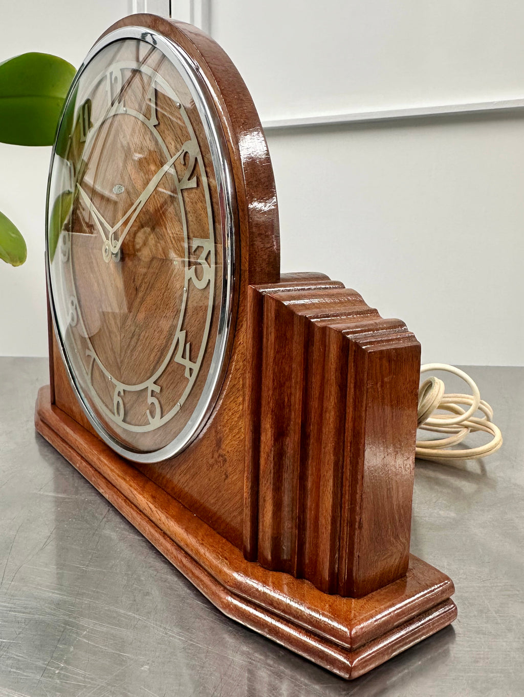 Vintage Art Deco METAMEC Electric Mantel Clock | Adelaide Clocks