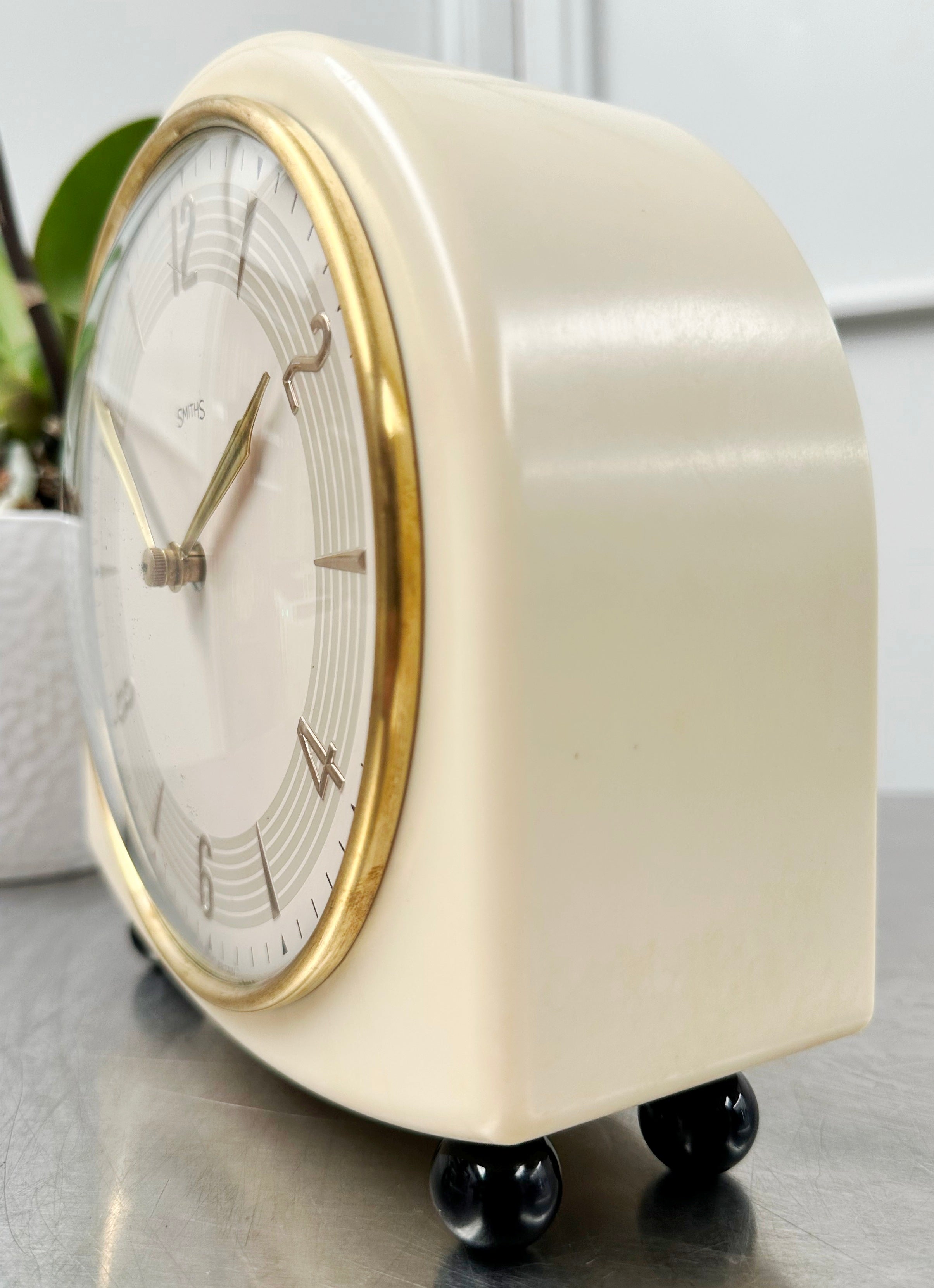 Vintage Great Britain Smiths Bakelite Hammer Strike Mantel Clock | Adelaide Clocks