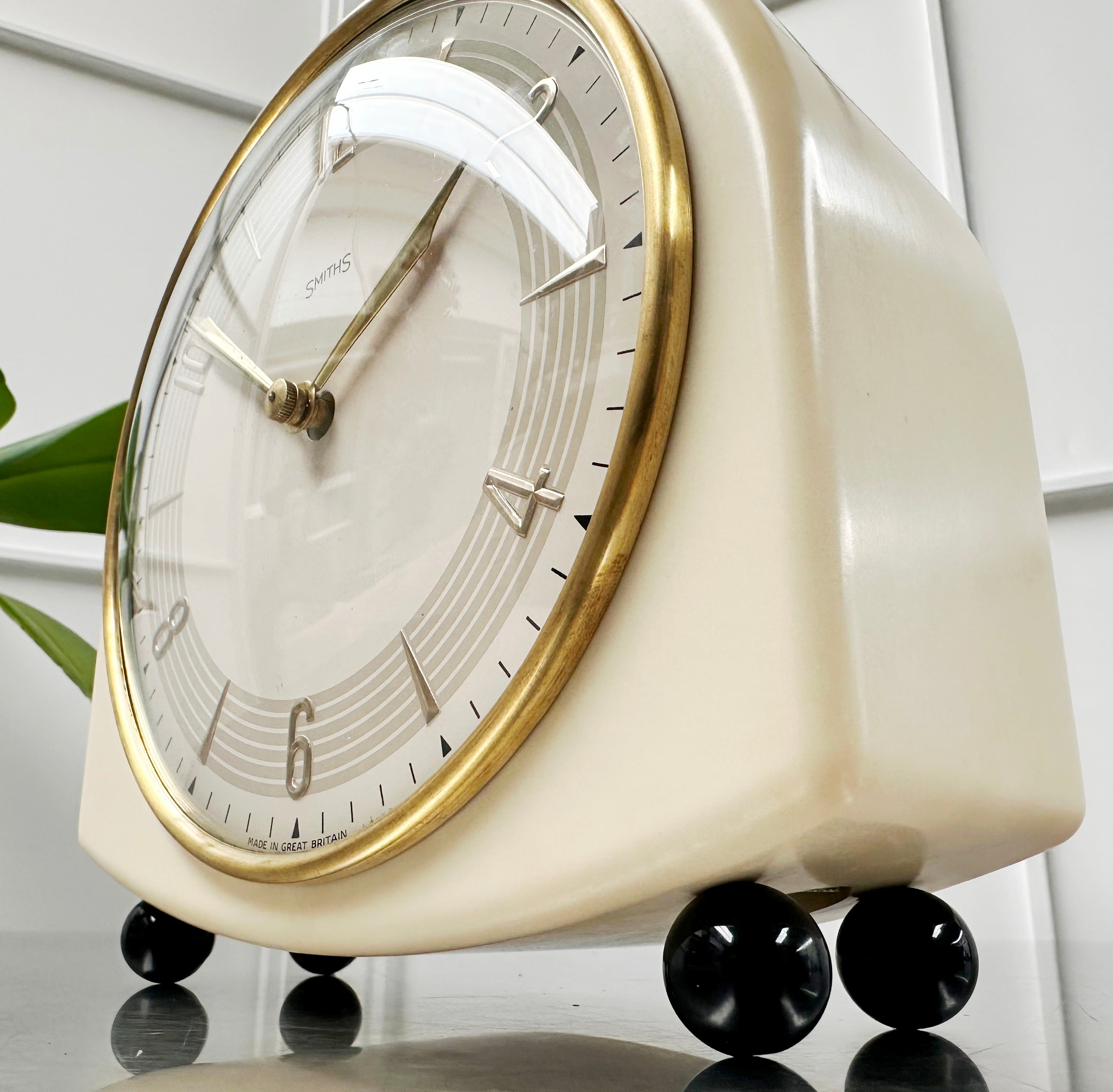 Vintage Great Britain Smiths Bakelite Hammer Strike Mantel Clock | Adelaide Clocks