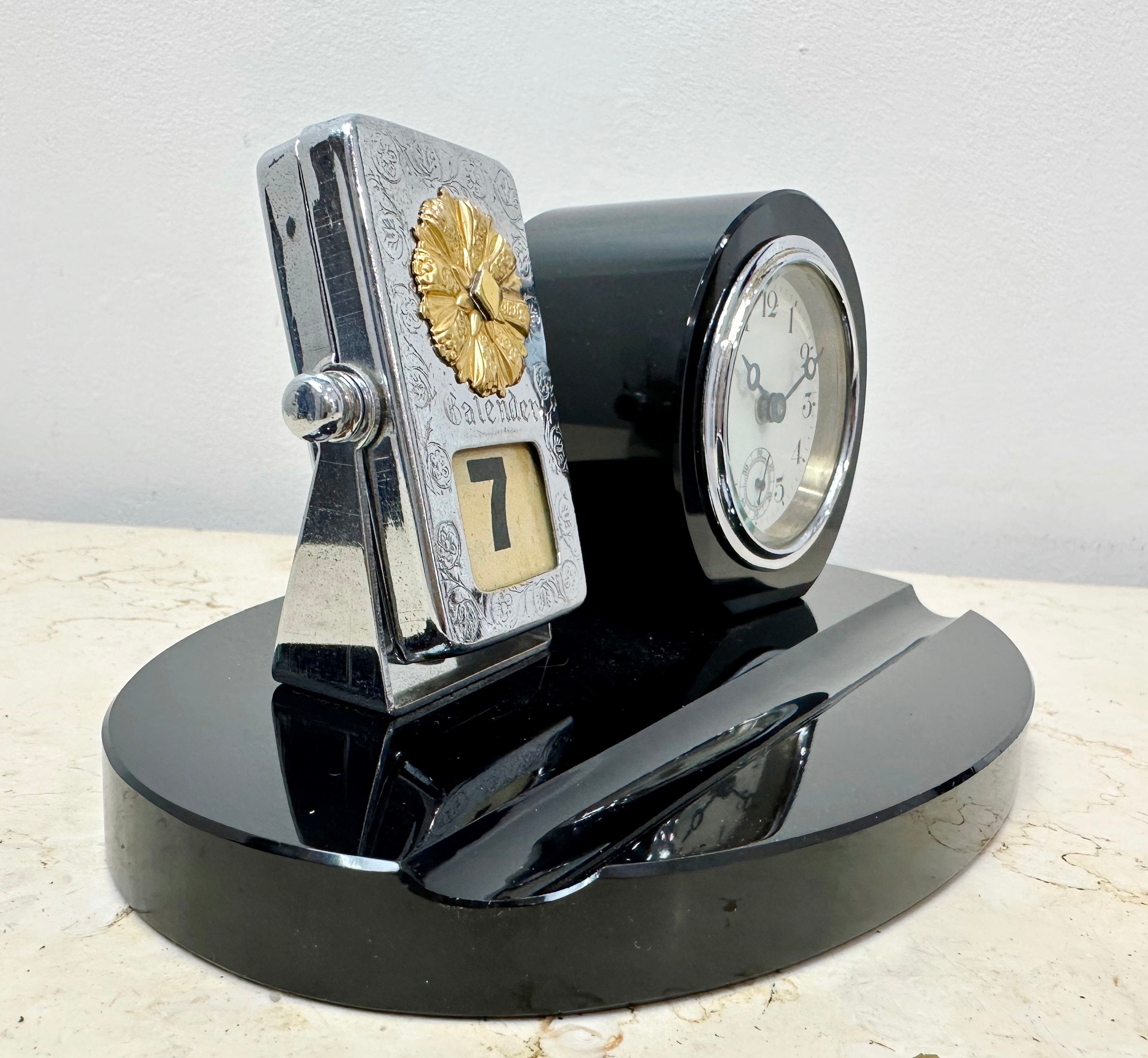 Vintage Marble Perpetual Flip Calendar with Desk Clock | eXibit collection