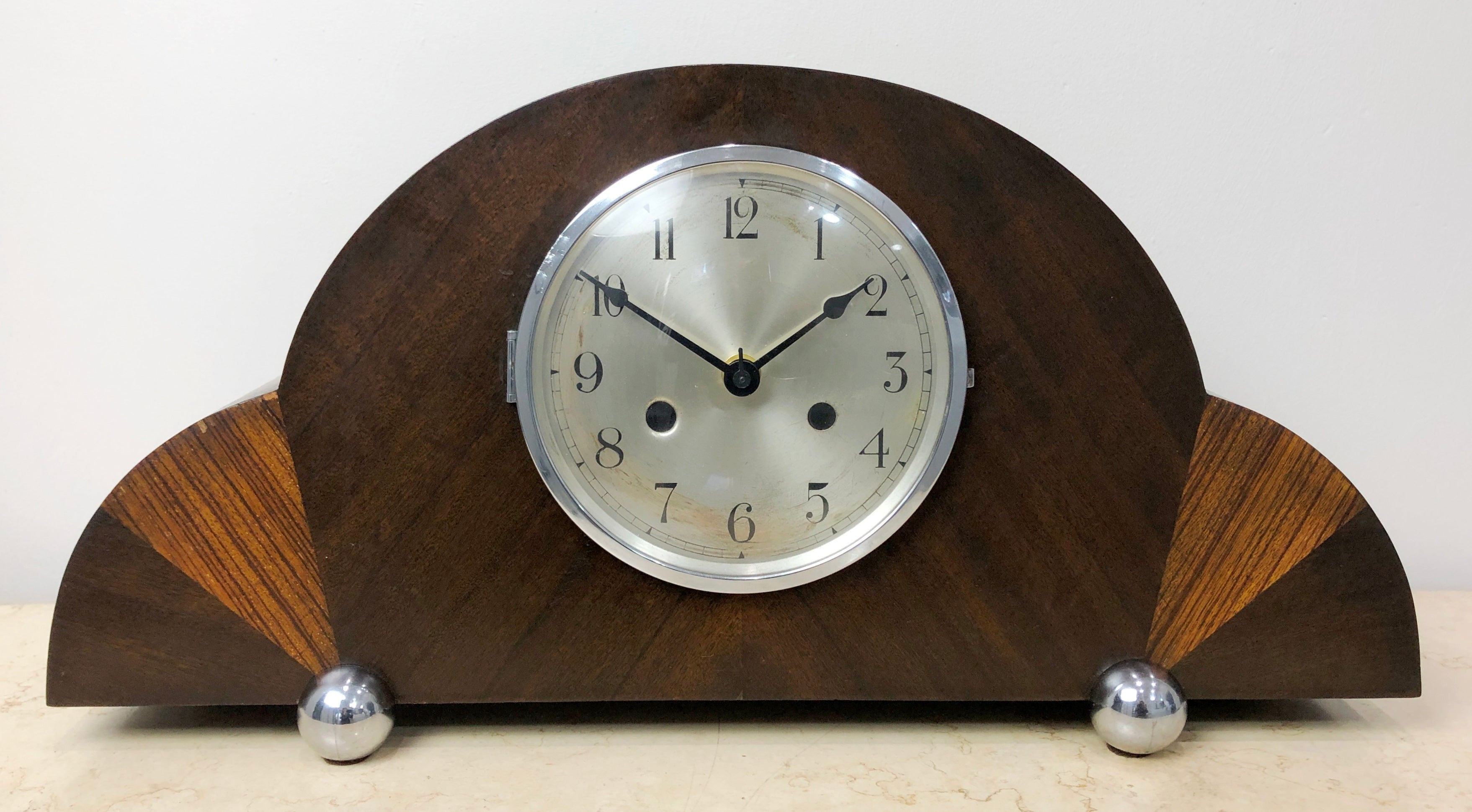 Vintage Art Deco Wooden Battery Mantel Clock | Adelaide Clocks