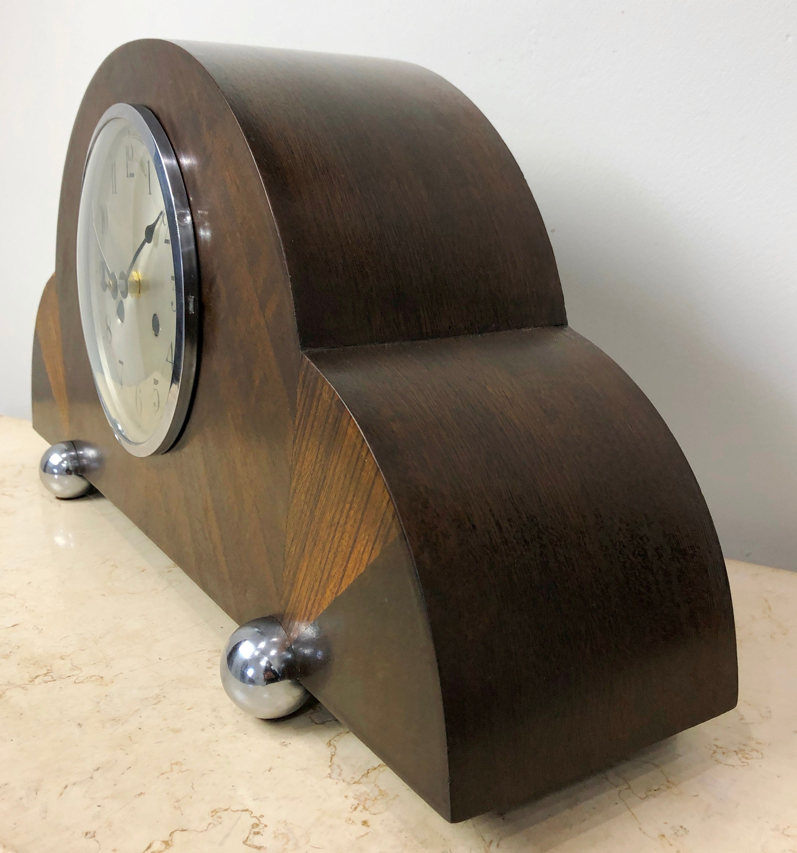 Vintage Art Deco Wooden Battery Mantel Clock | Adelaide Clocks