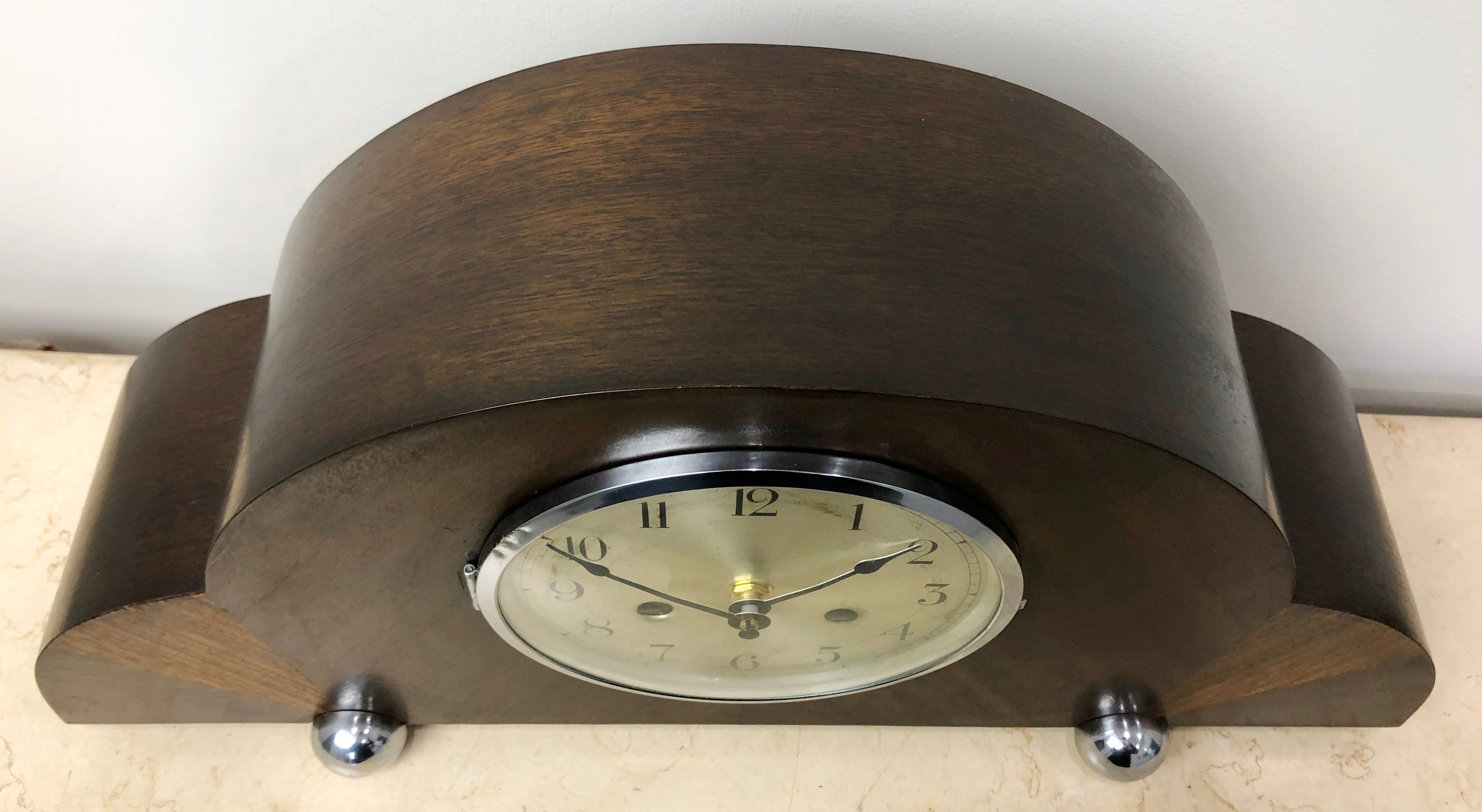 Vintage Art Deco Wooden Battery Mantel Clock | Adelaide Clocks