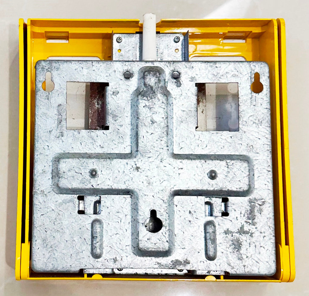 Vintage Salter Shop Yellow Plastic Wall Scale | Adelaide Clocks