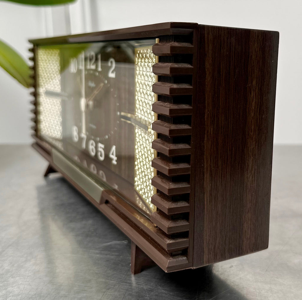Vintage Retro Rhythm Alarm Quartz Mantel Clock | Adelaide Clocks