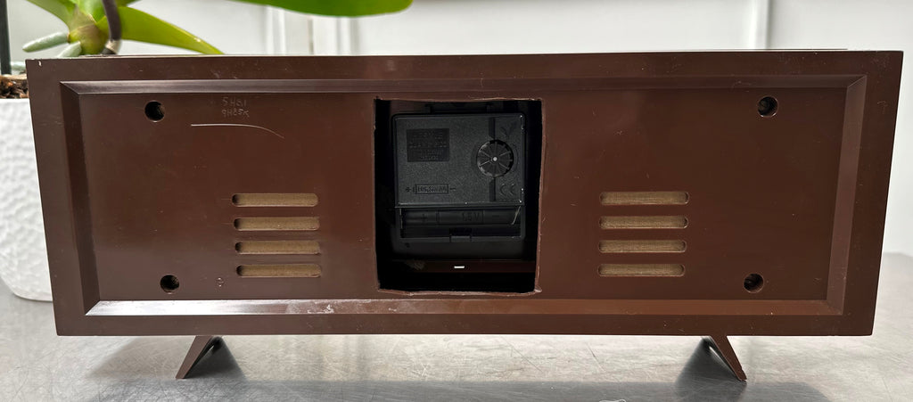 Vintage Retro Rhythm Alarm Quartz Mantel Clock | Adelaide Clocks