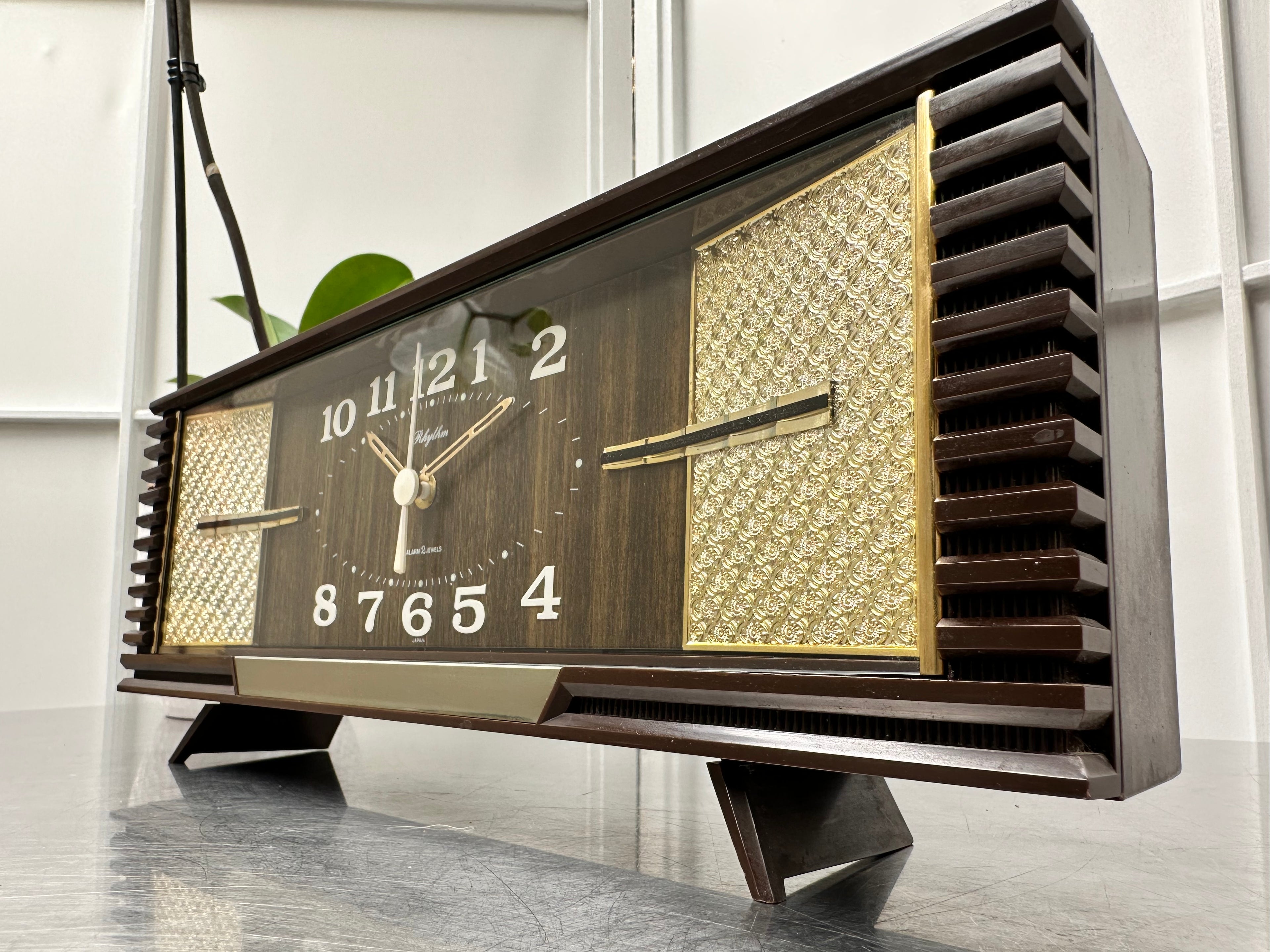 Vintage Retro Rhythm Alarm Quartz Mantel Clock | Adelaide Clocks