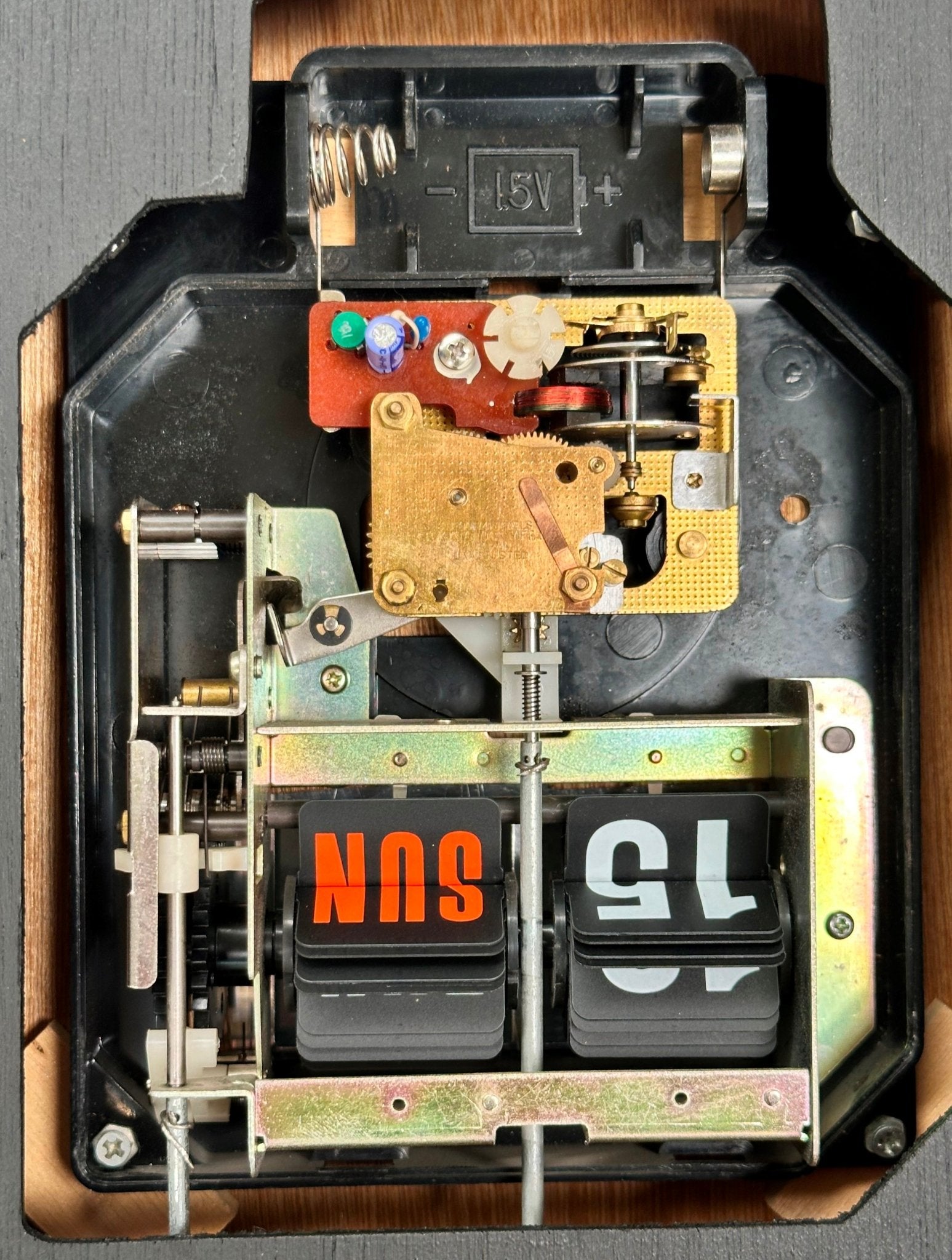 Vintage Manix Television Perpetual Calendar Battery Wall Clock  | Adelaide Clocks