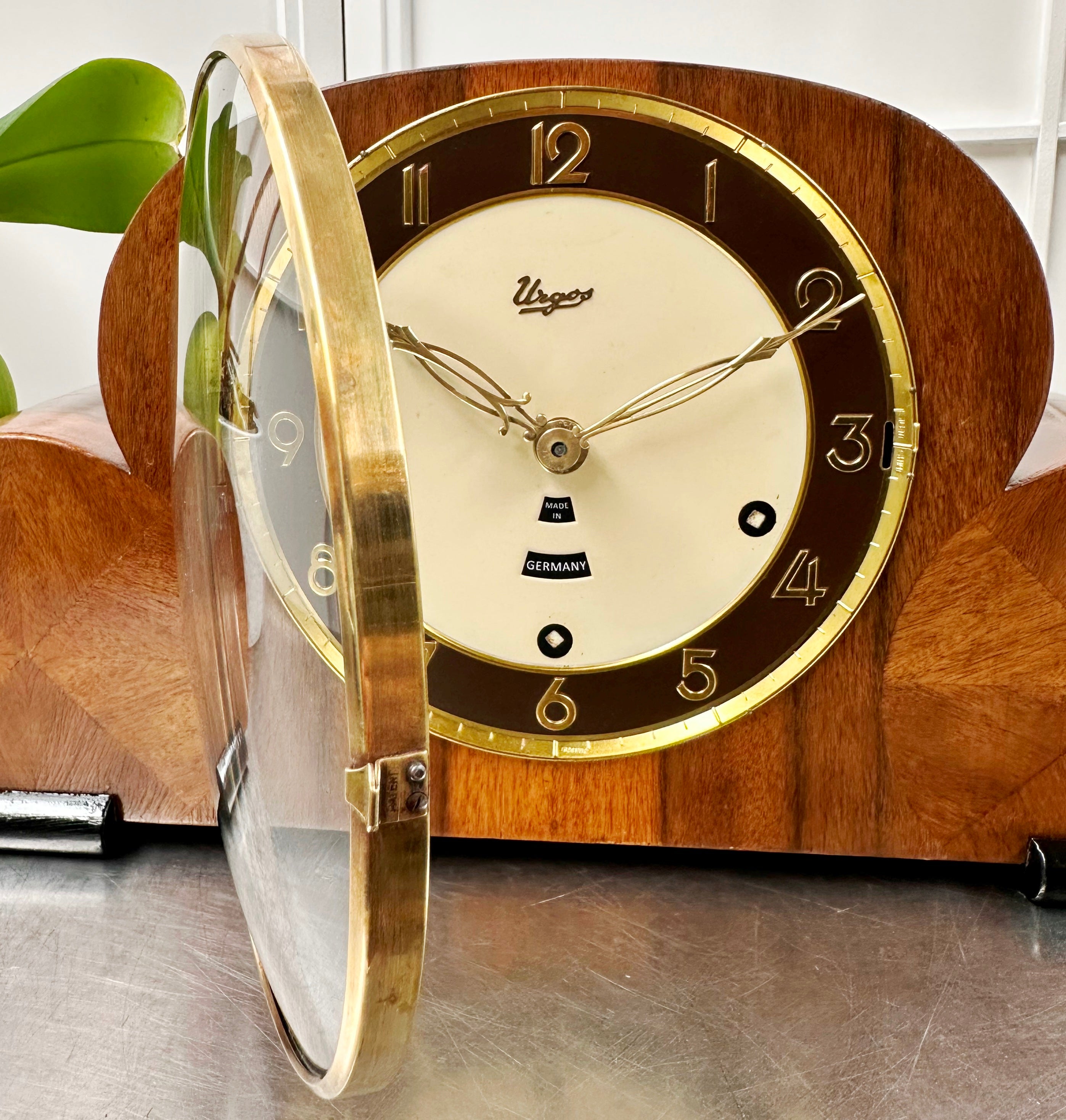 Vintage Art Deco URGOS Quartz Retro Mantel Clock | Adelaide Clocks