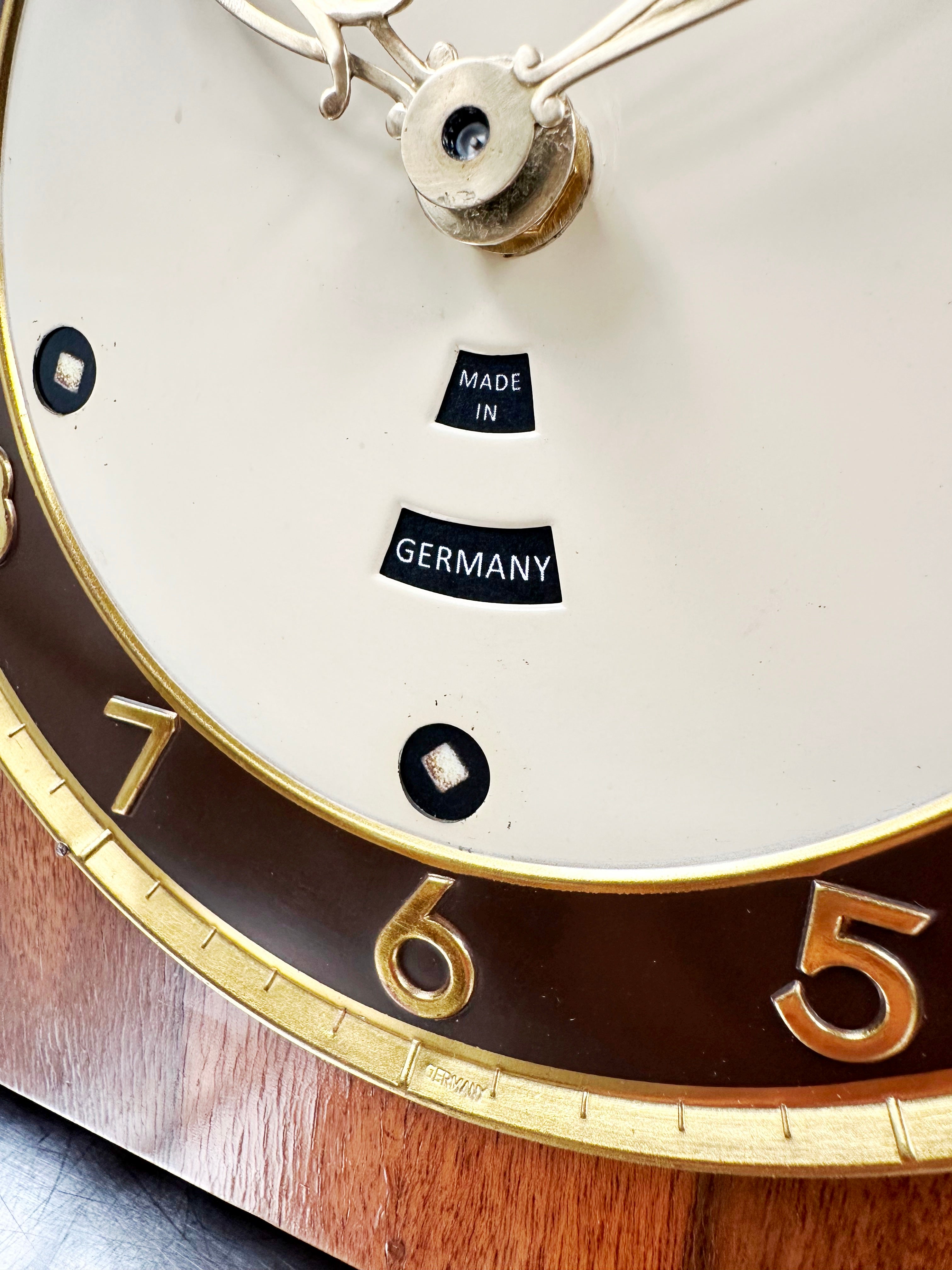 Vintage Art Deco URGOS Quartz Retro Mantel Clock | Adelaide Clocks