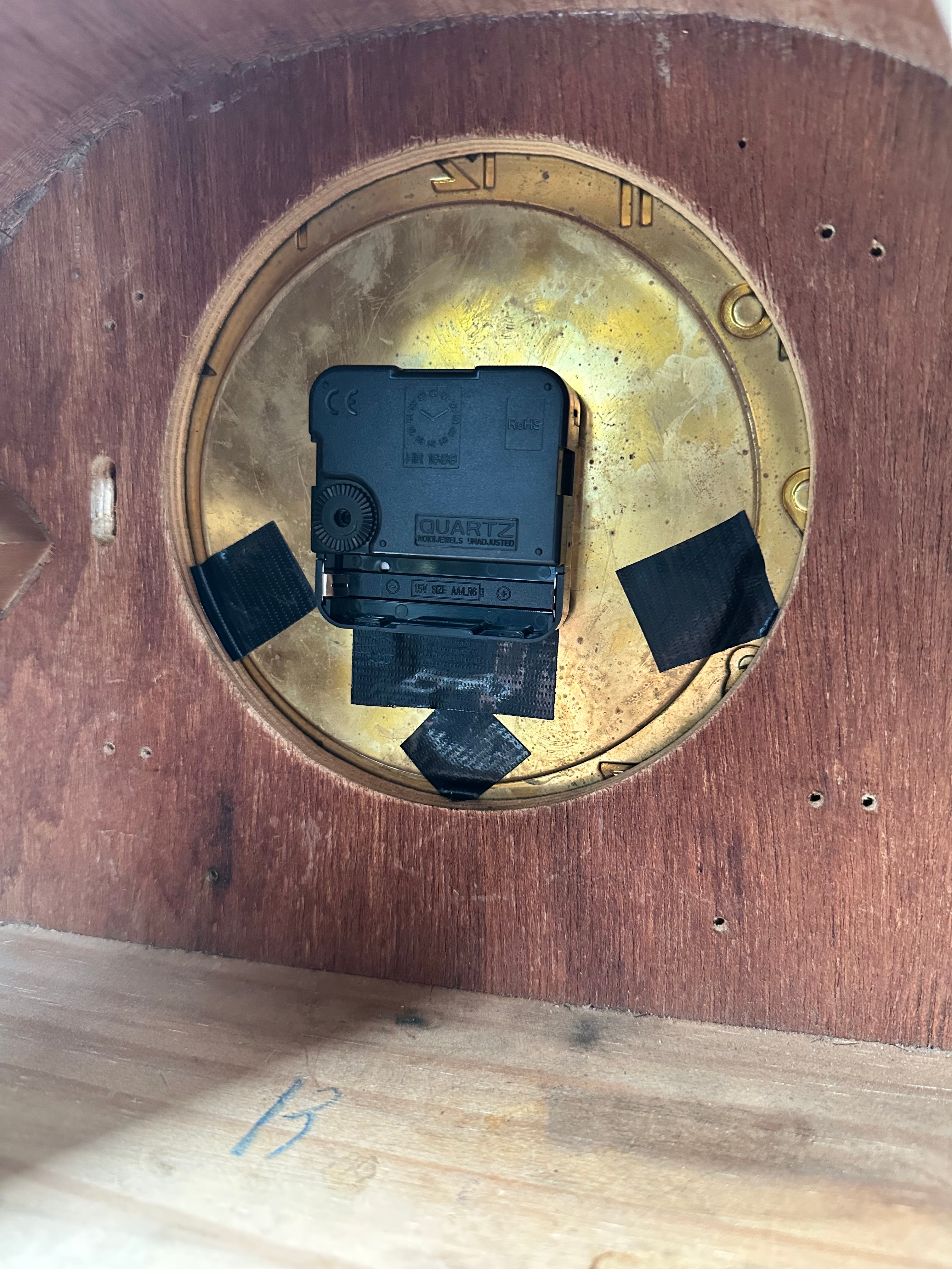 Vintage Art Deco URGOS Quartz Retro Mantel Clock | Adelaide Clocks