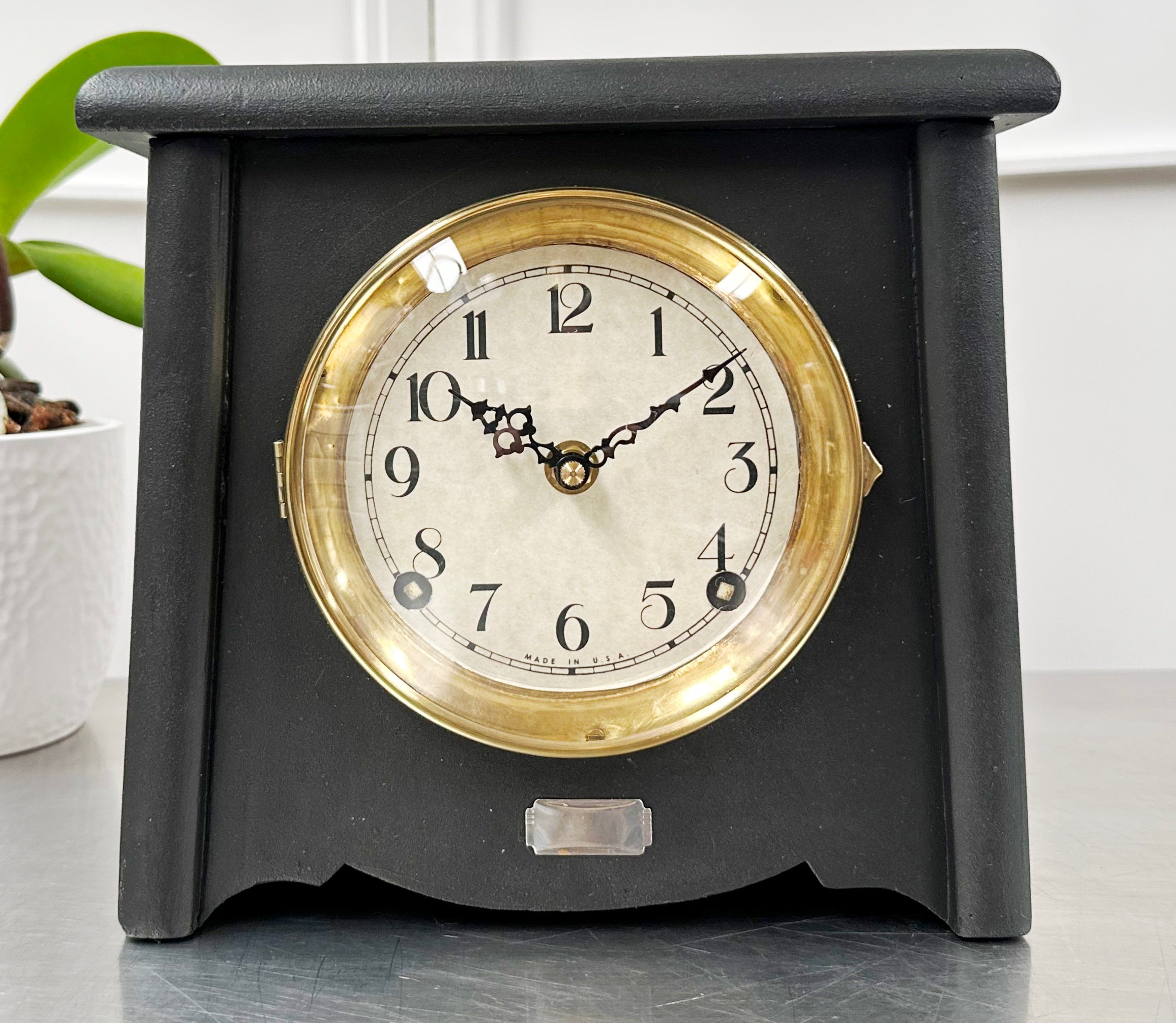 Antique American Wooden Mantel Quartz Clock | Adelaide Clocks