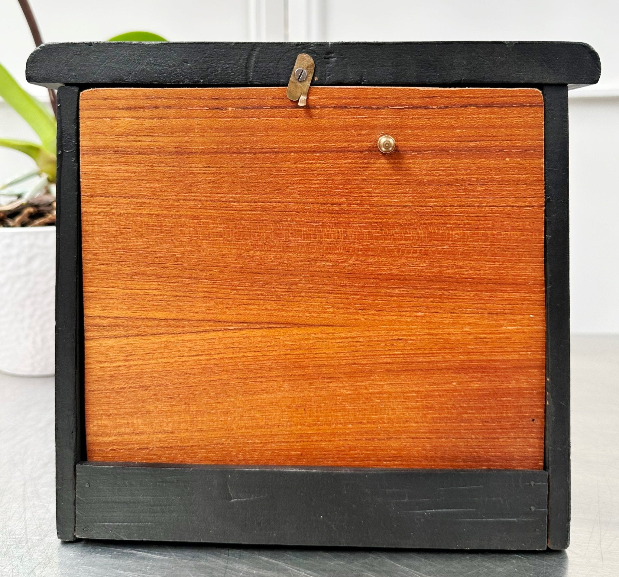Antique American Wooden Mantel Quartz Clock | Adelaide Clocks