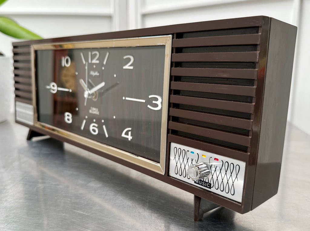 Vintage Retro Rhythm Alarm Quartz Mantel Clock | Adelaide Clocks