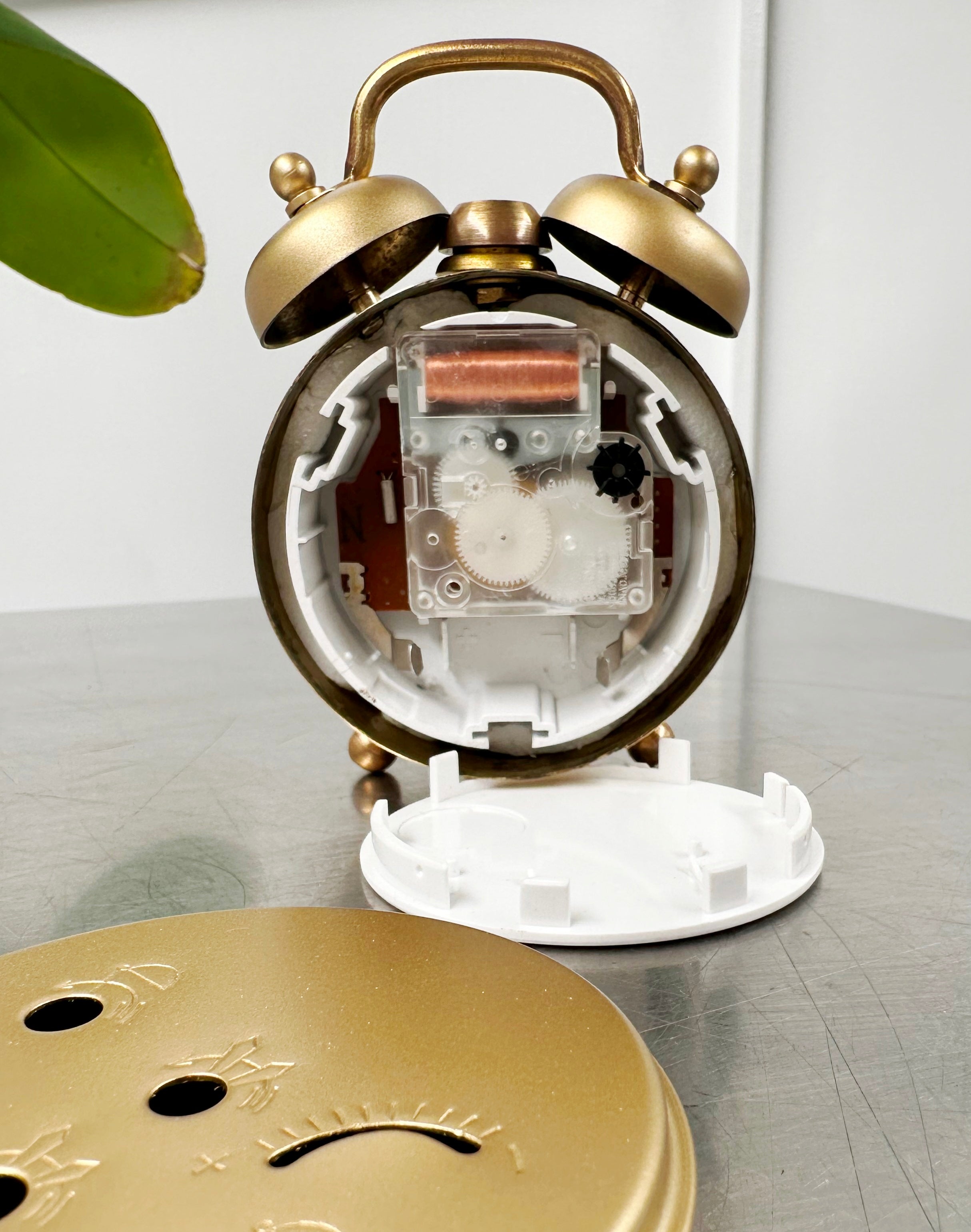 Vintage SALVEST Alarm Quartz Desk Clock | Adelaide Clocks