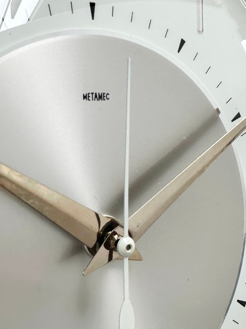 Vintage METAMEC Electric Kitchen Wall Clock | Adelaide Clocks