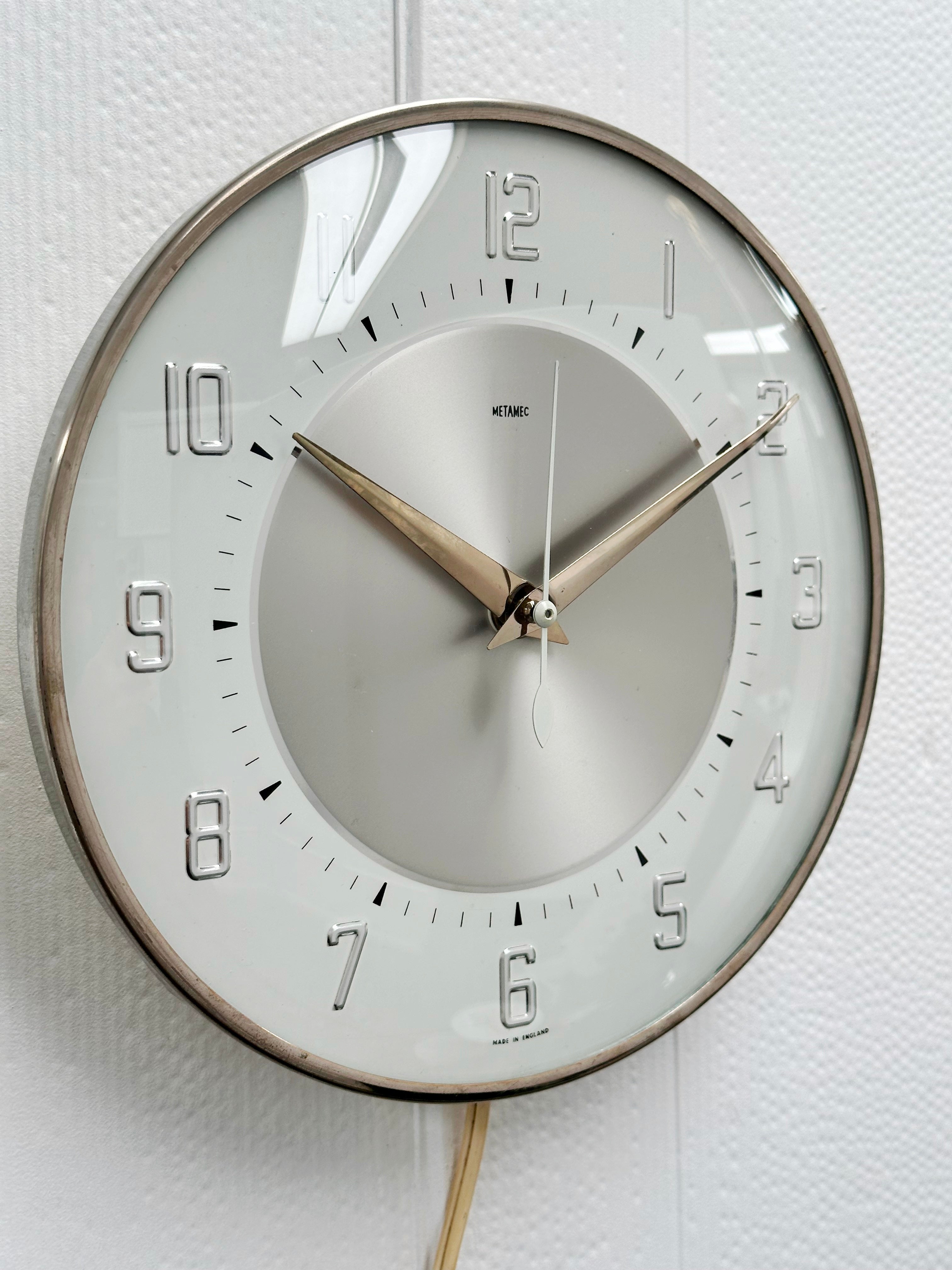 Vintage METAMEC Electric Kitchen Wall Clock | Adelaide Clocks
