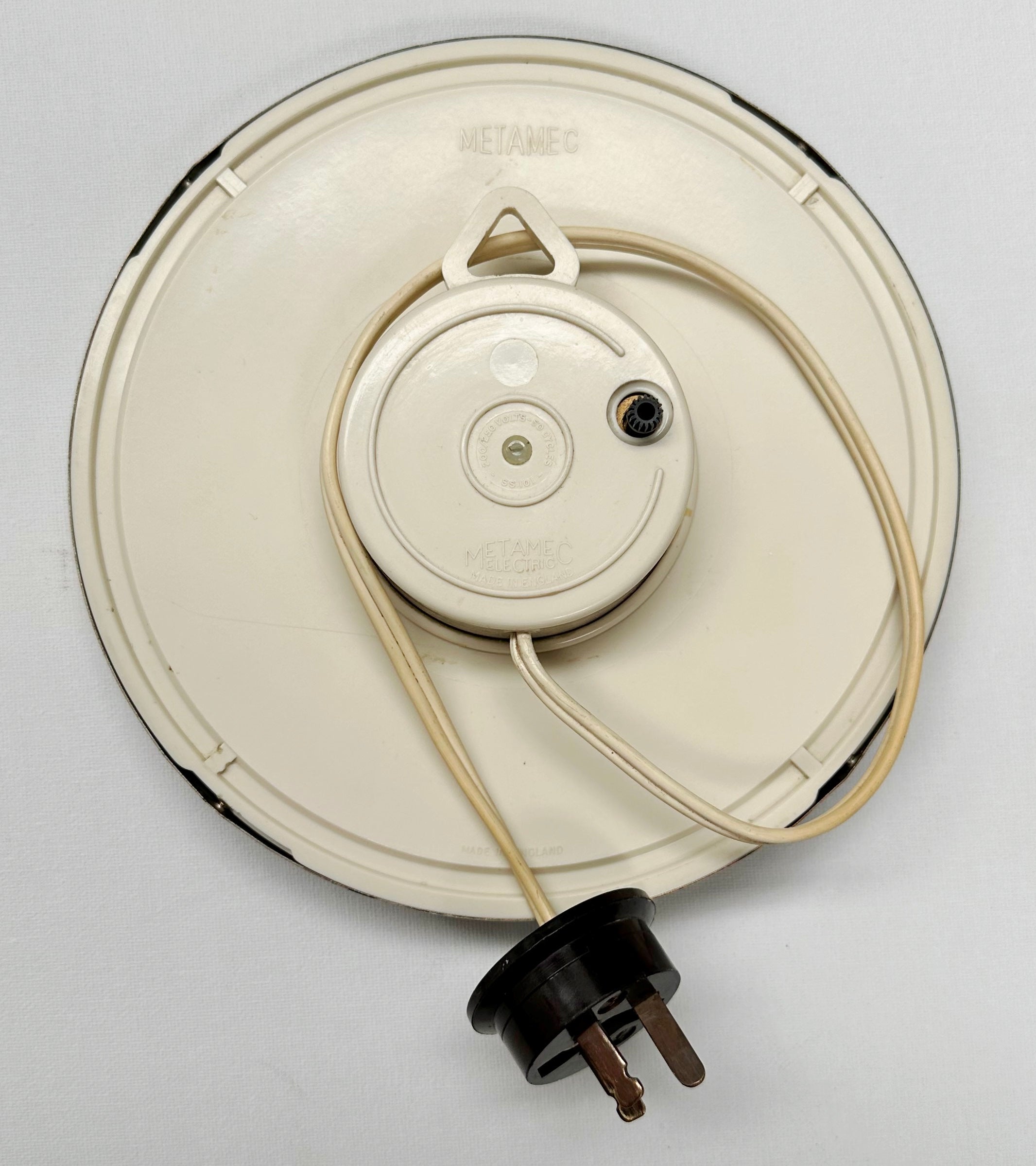 Vintage METAMEC Electric Kitchen Wall Clock | Adelaide Clocks