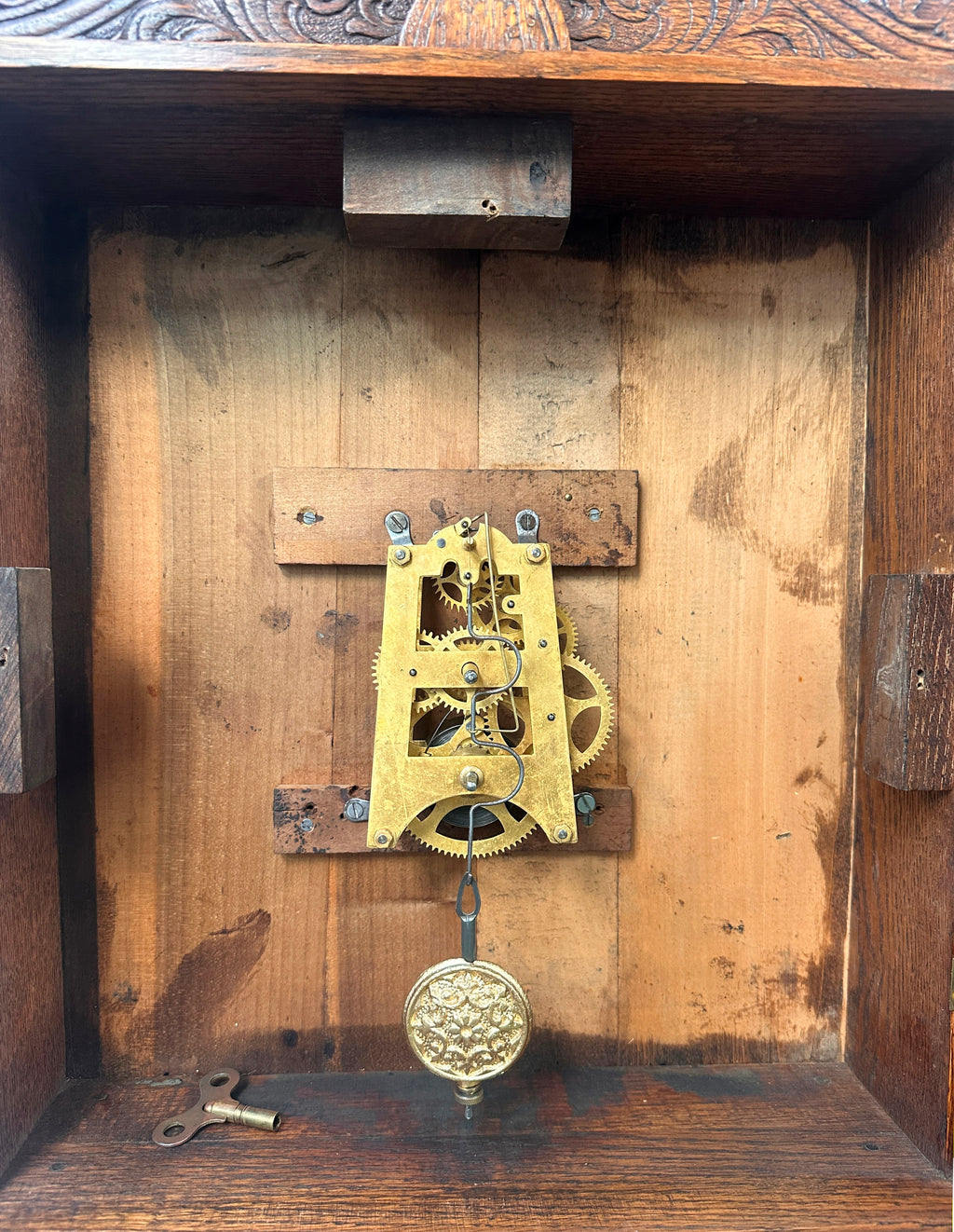 Antique Oak Wood GILBERT Wall Clock with Silent Tick-Tock Movement | Adelaide Clocks