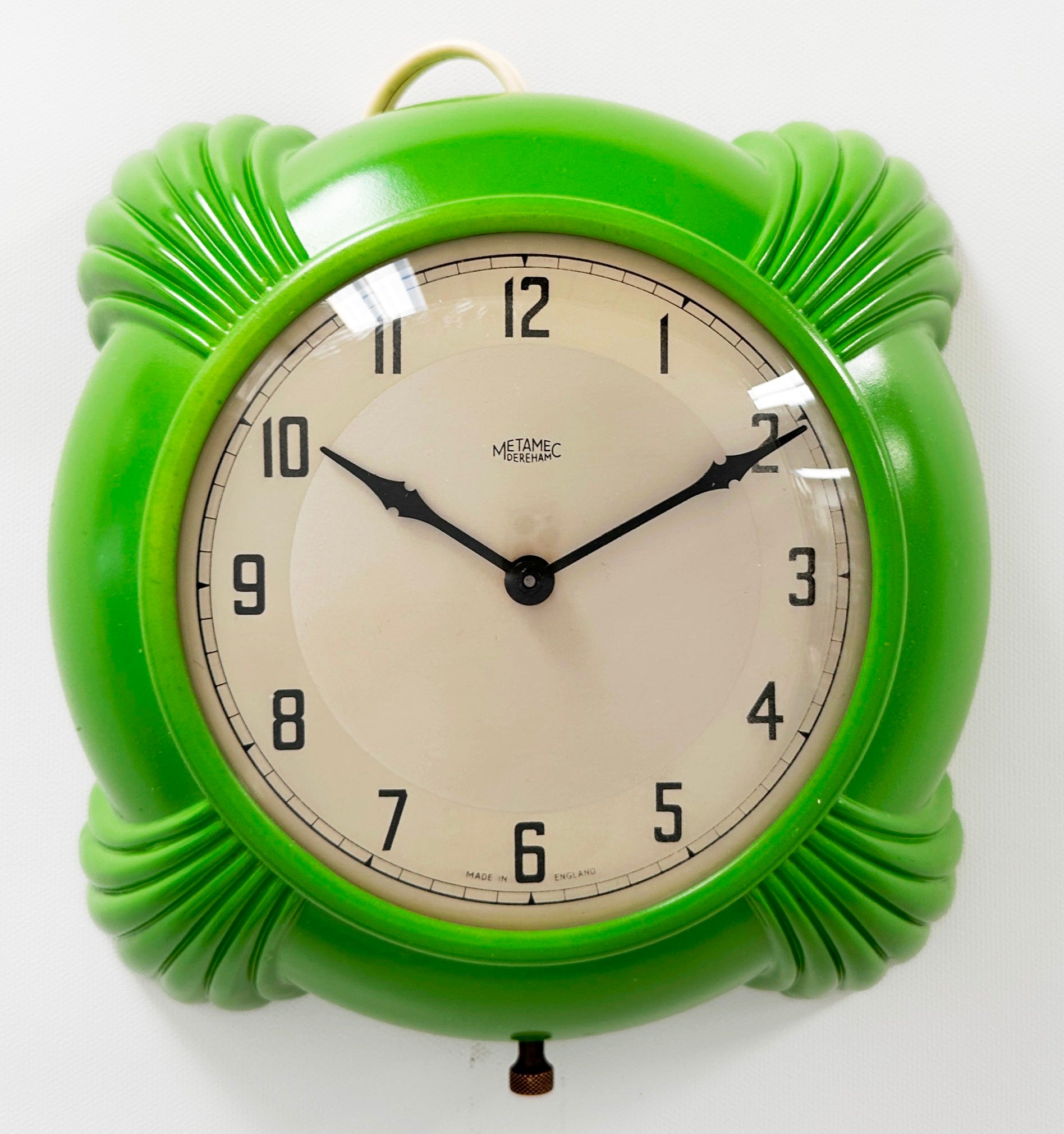 Electric Metamec GREEN Clamshell Bakelite Kitchen Wall Clock | Adelaide Clocks