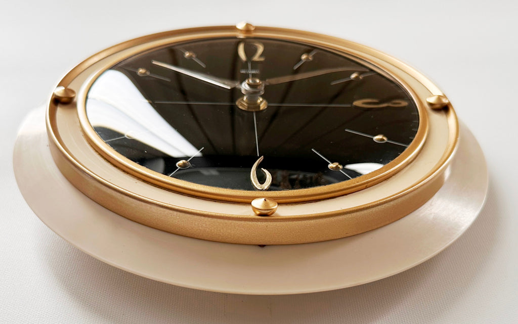Vintage Metamec England Quartz Wall Clock | Adelaide Clocks