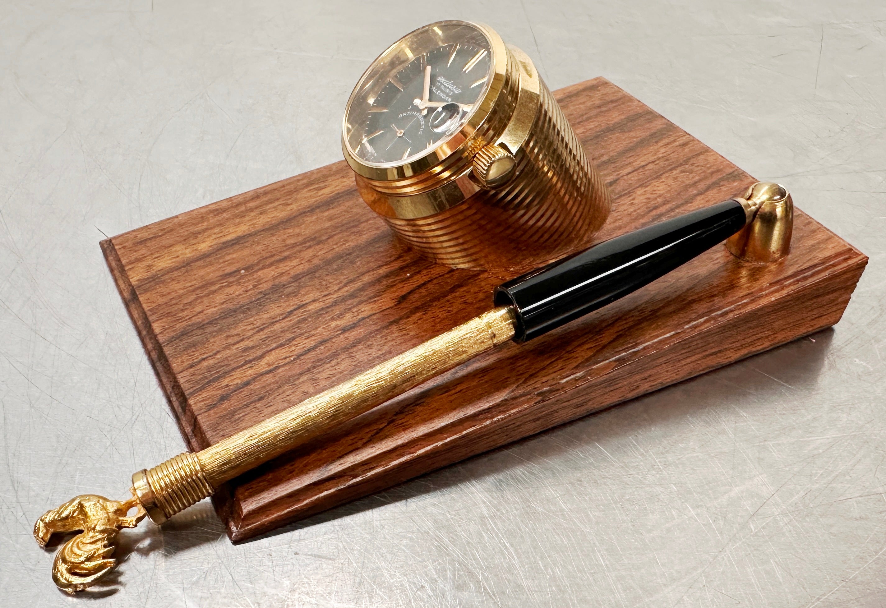 Vintage exclusiv Desk Calendar Clock Watch with Rooster Pen Holder | Adelaide Clocks