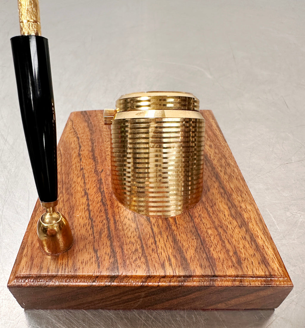 Vintage exclusiv Desk Calendar Clock Watch with Rooster Pen Holder | Adelaide Clocks