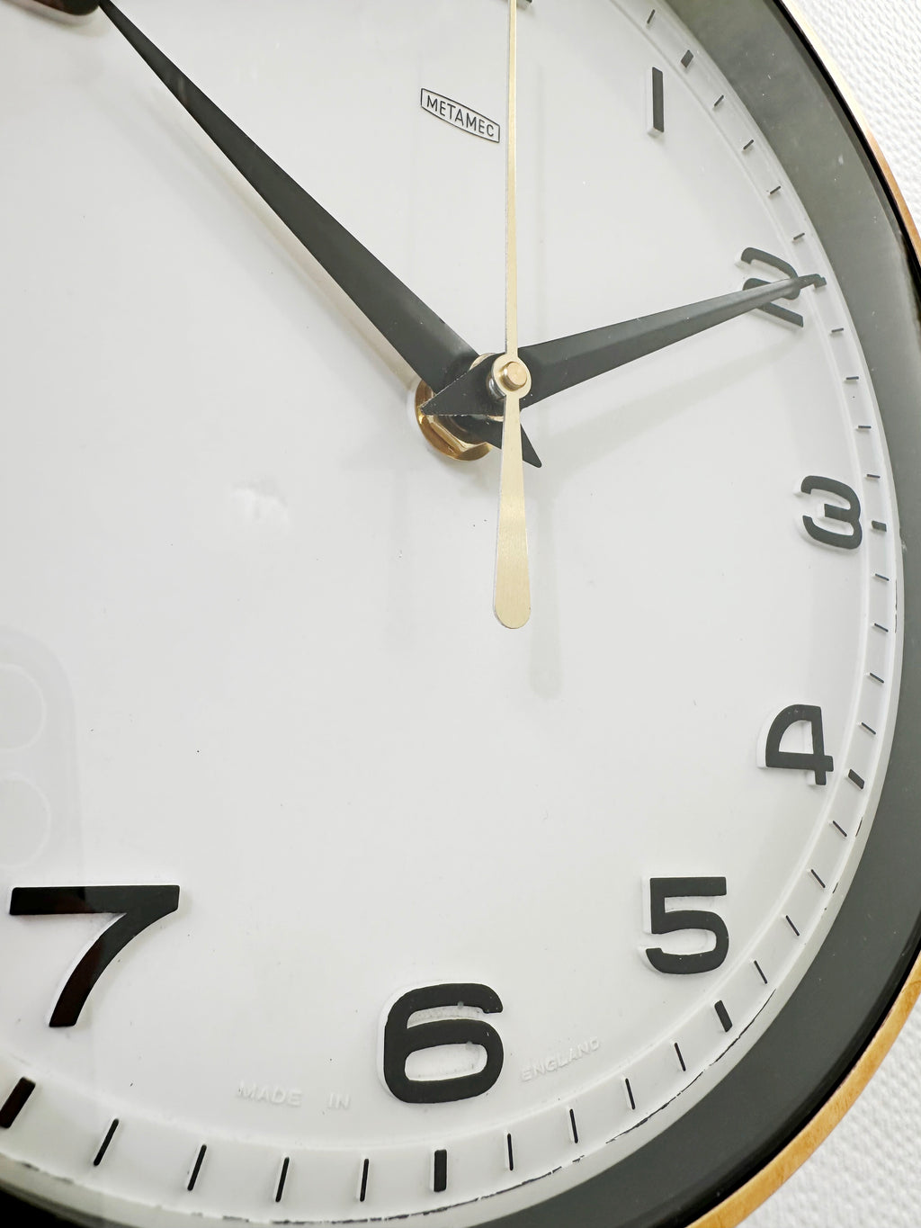 Vintage Metamec Battery Wall Clock | Adelaide Clocks