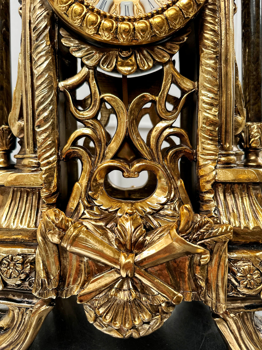 Vintage Figural Battery Pendulum Mantel Clock | Adelaide Clocks