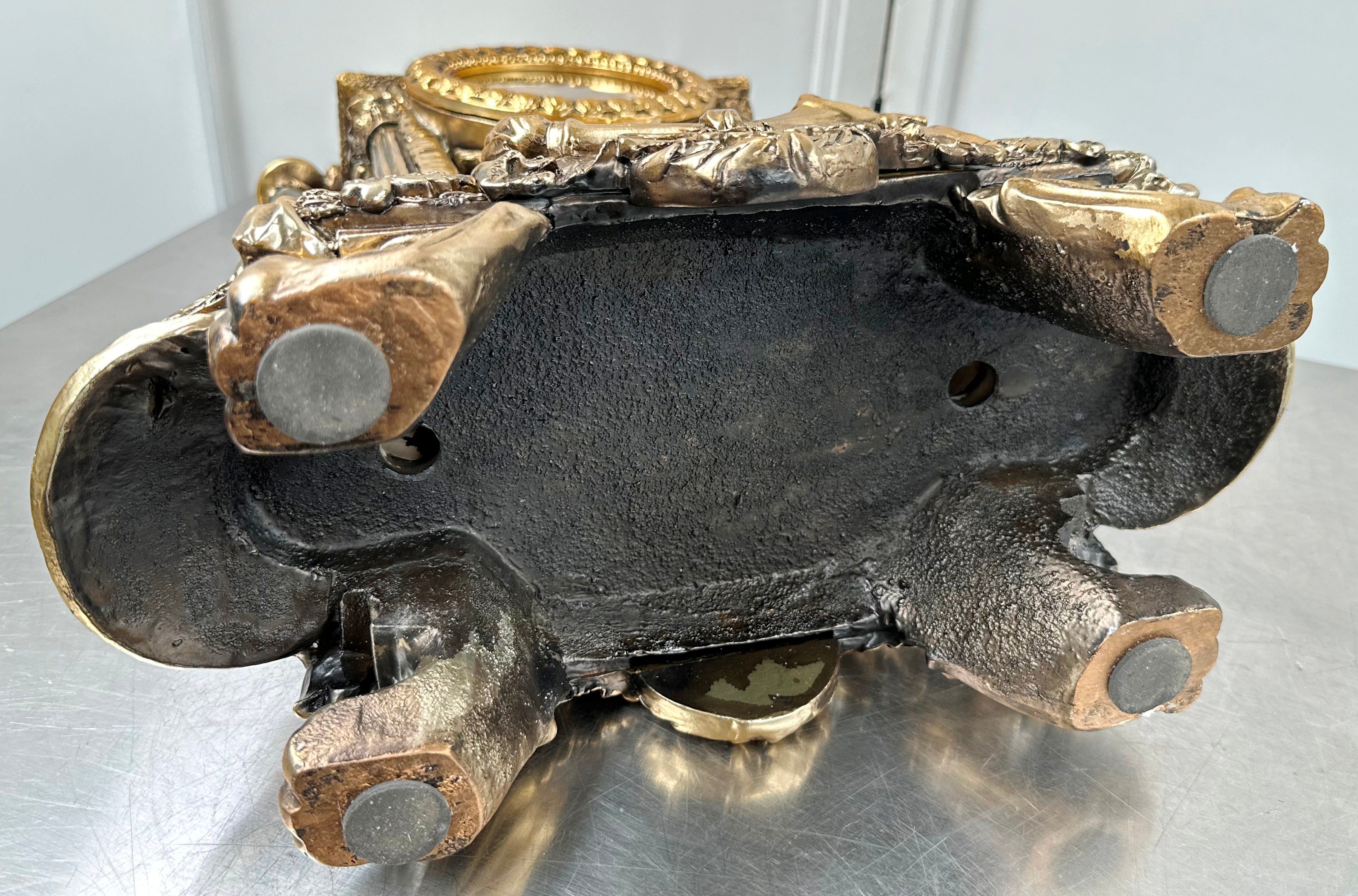 Vintage Figural Battery Pendulum Mantel Clock | Adelaide Clocks