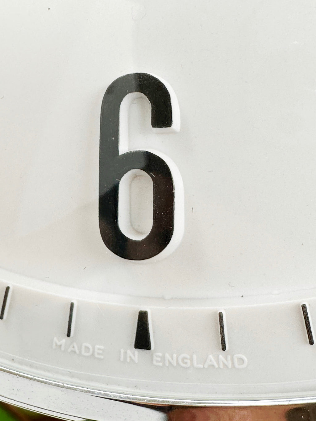 Vintage Metamec Bakelite Battery Wall Clock | Adelaide Clocks