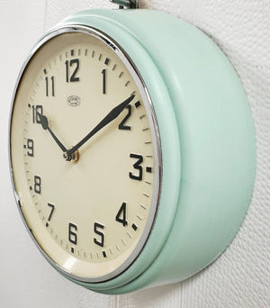 Vintage Metamec Bakelite Battery Wall Clock | Adelaide Clocks