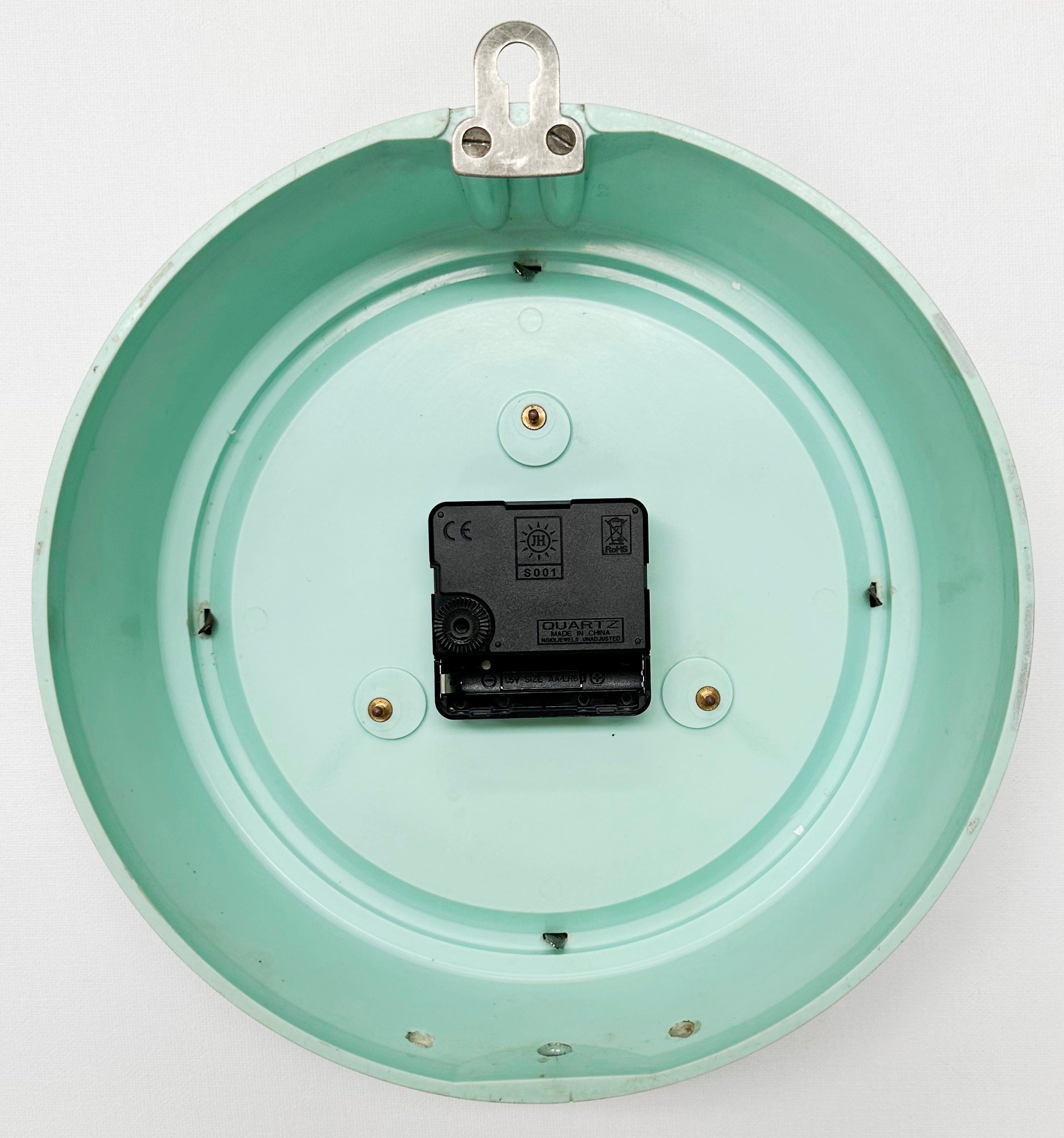 Vintage Metamec Bakelite Battery Wall Clock | Adelaide Clocks