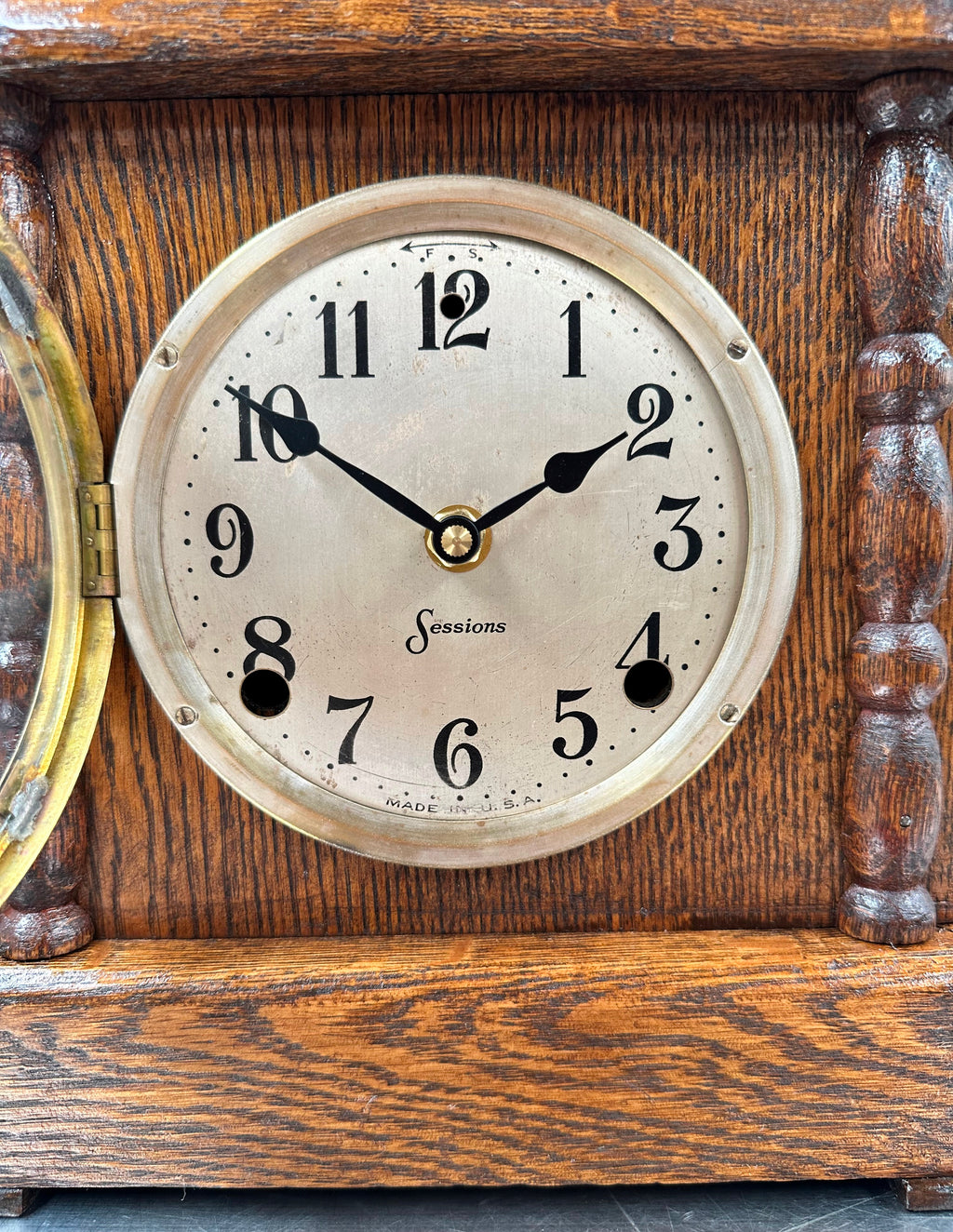 Antique Sessions Battery Mantel Clock | Adelaide Clocks