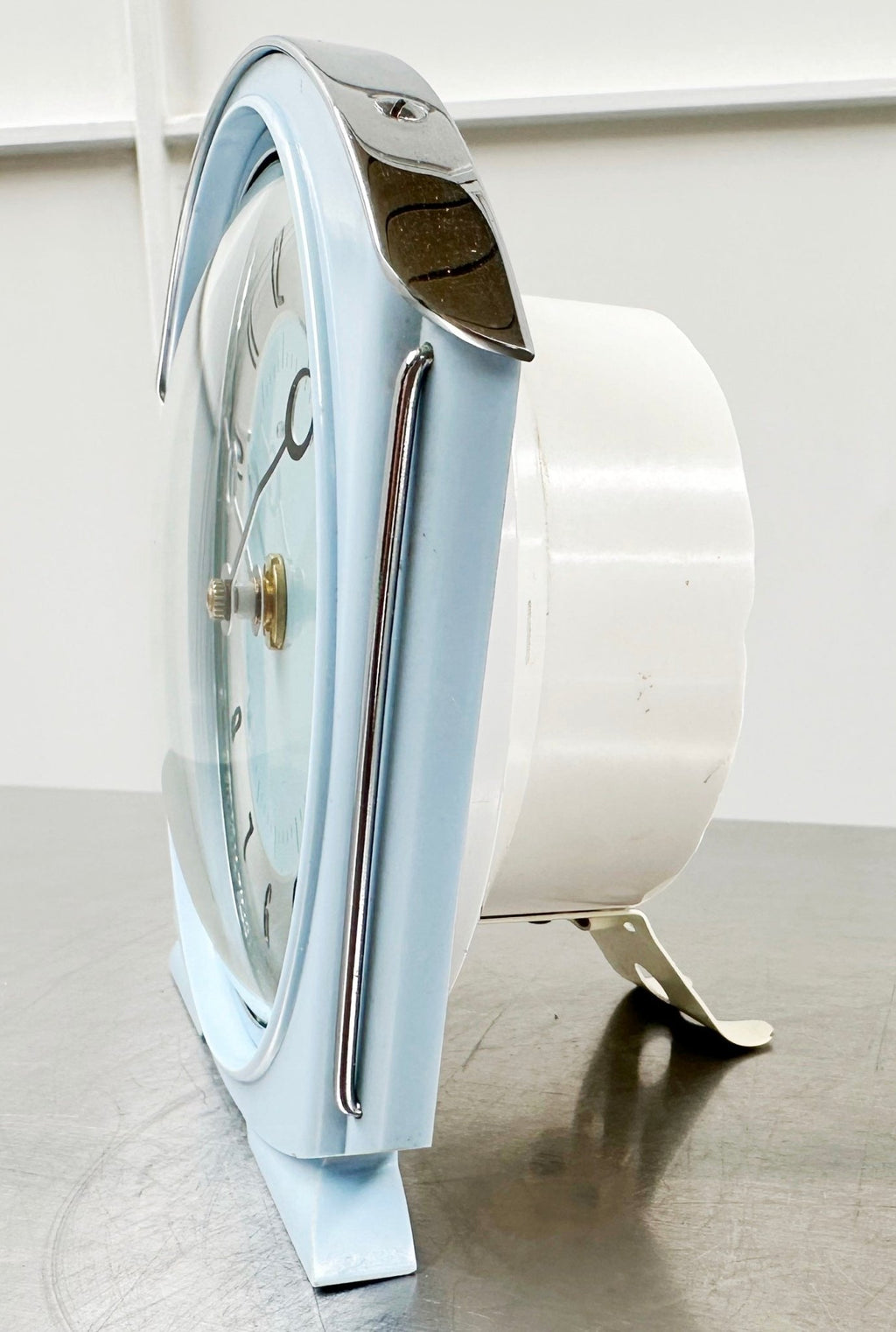 Vintage Art Deco Metamec Battery Mantel Clock | Adelaide Clocks