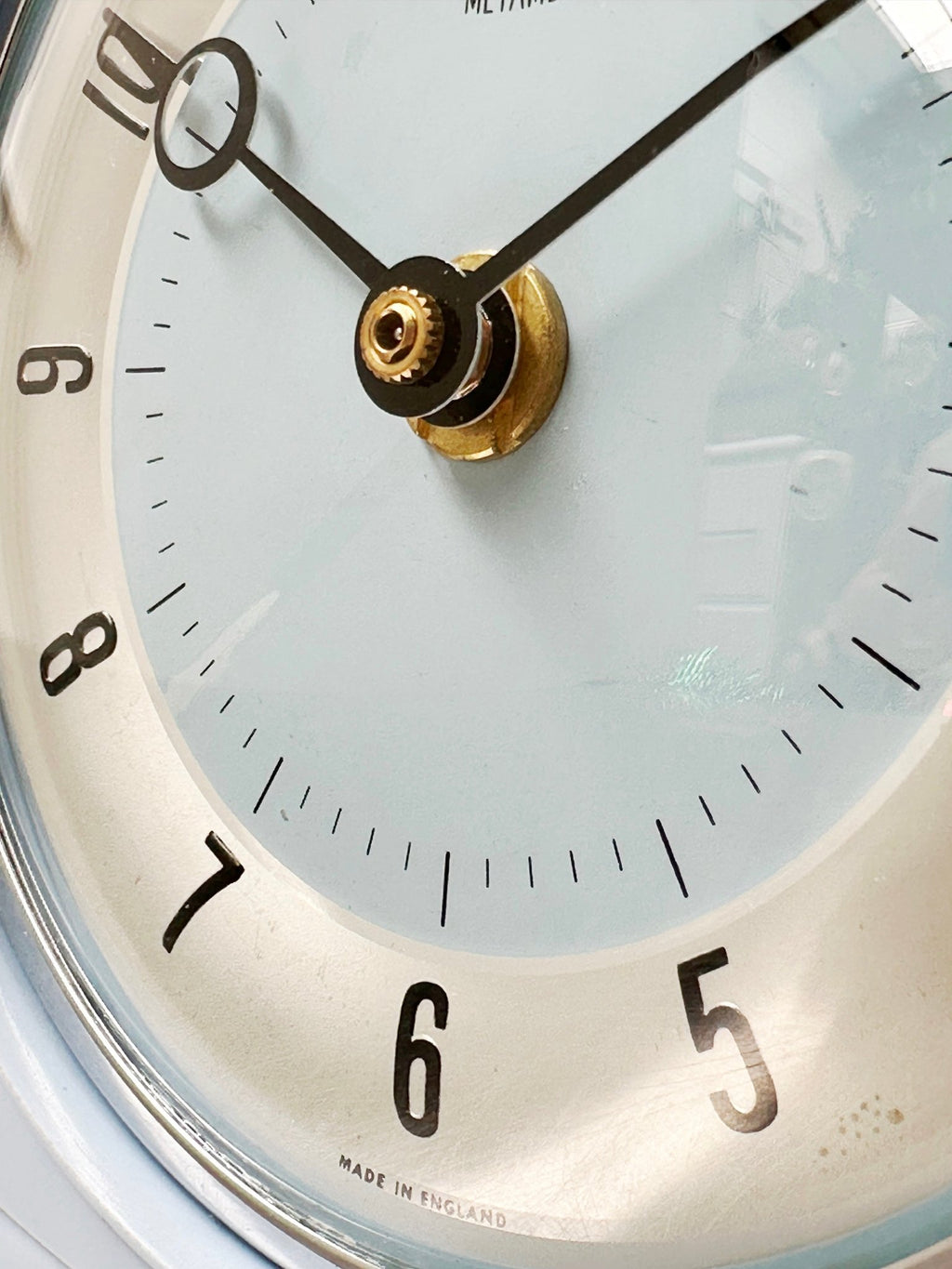 Vintage Art Deco Metamec Battery Mantel Clock | Adelaide Clocks