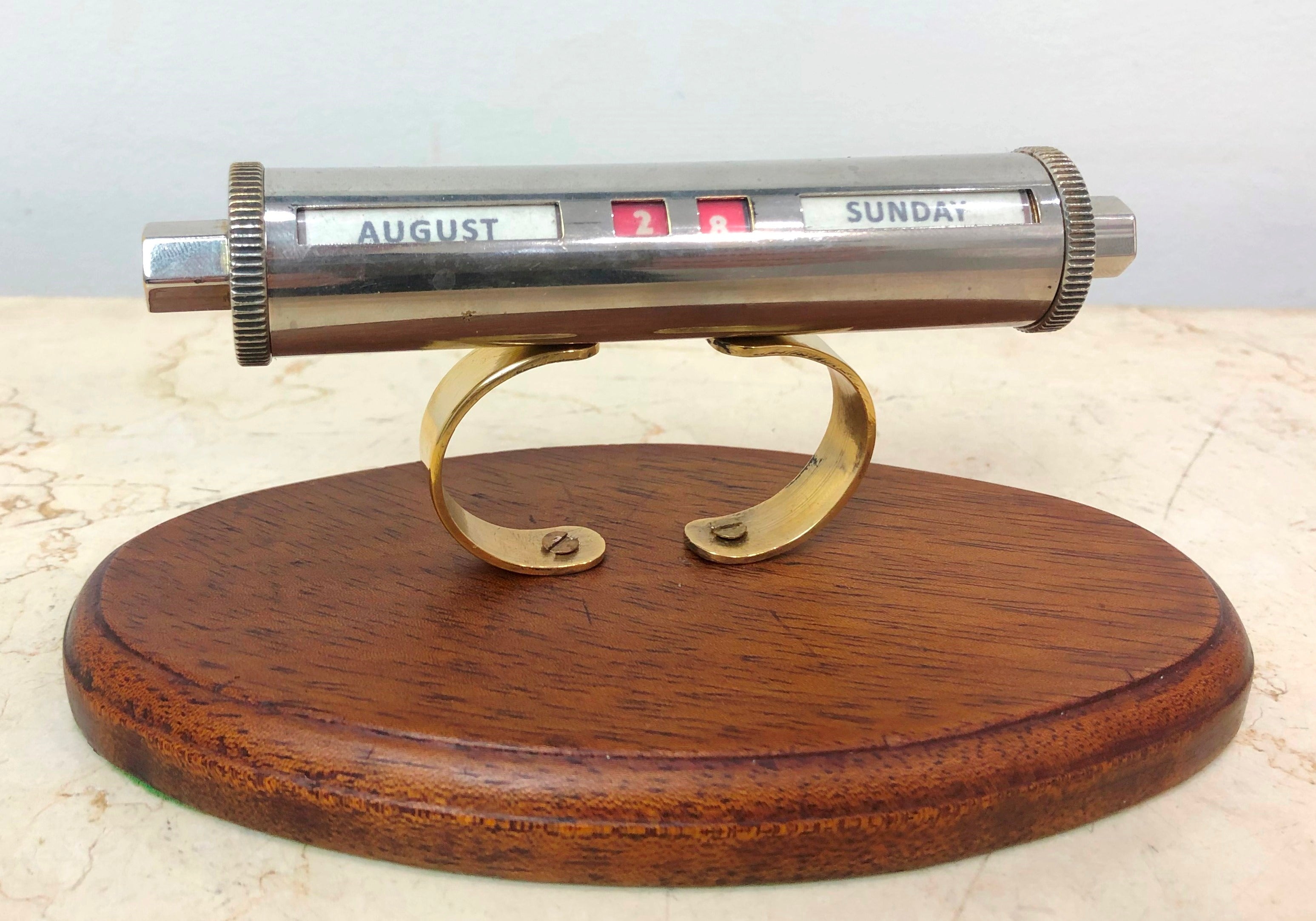 Vintage Perpetual Scrolling Desk Calendar | eXibit collection