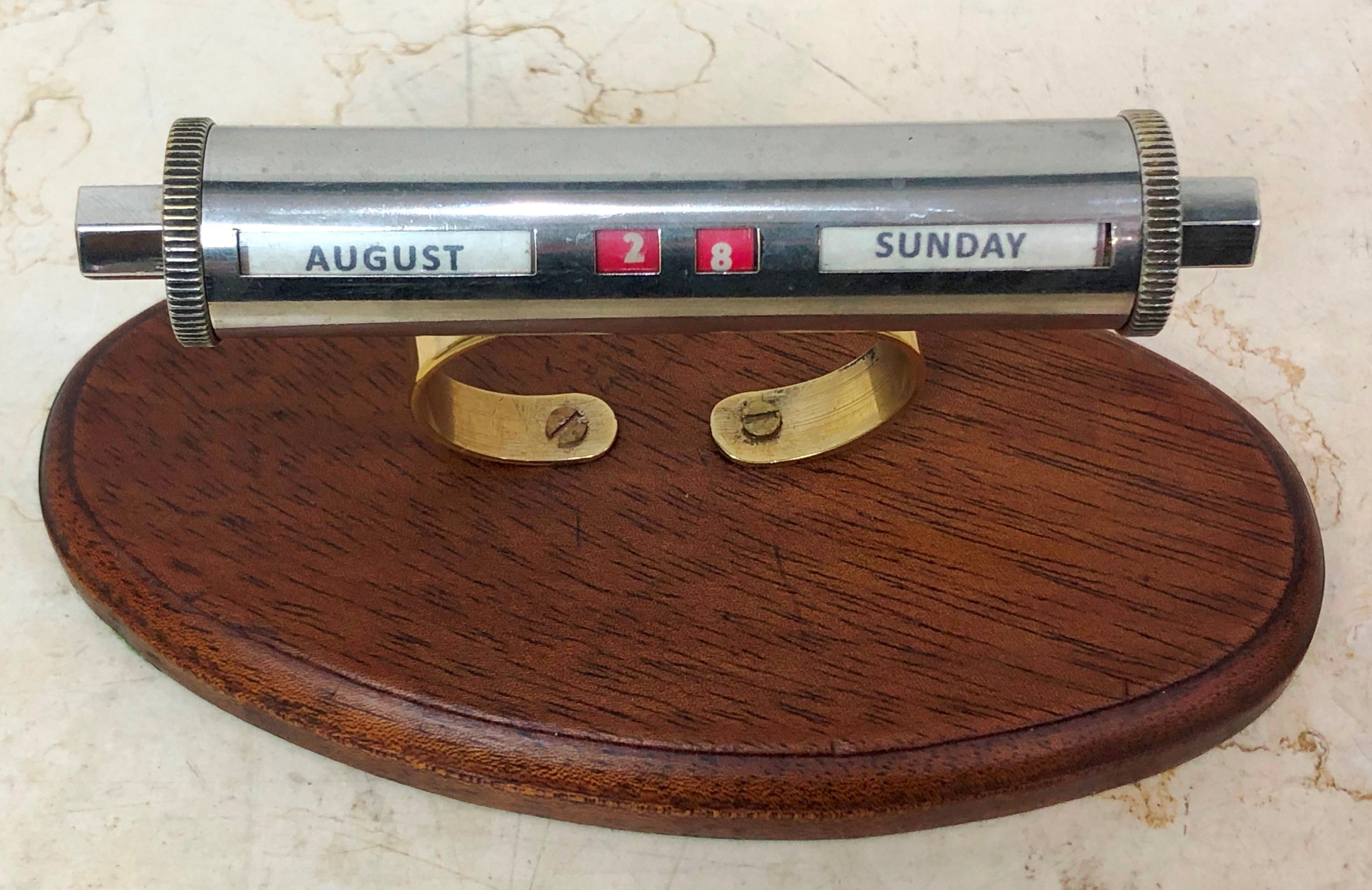 Vintage Perpetual Scrolling Desk Calendar | eXibit collection